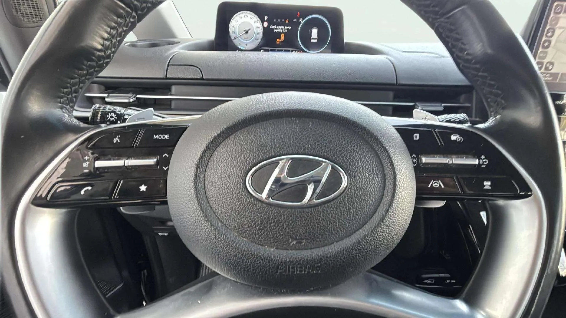 Hyundai Staria 2.2 CRDi Tecno 9S - foto 22