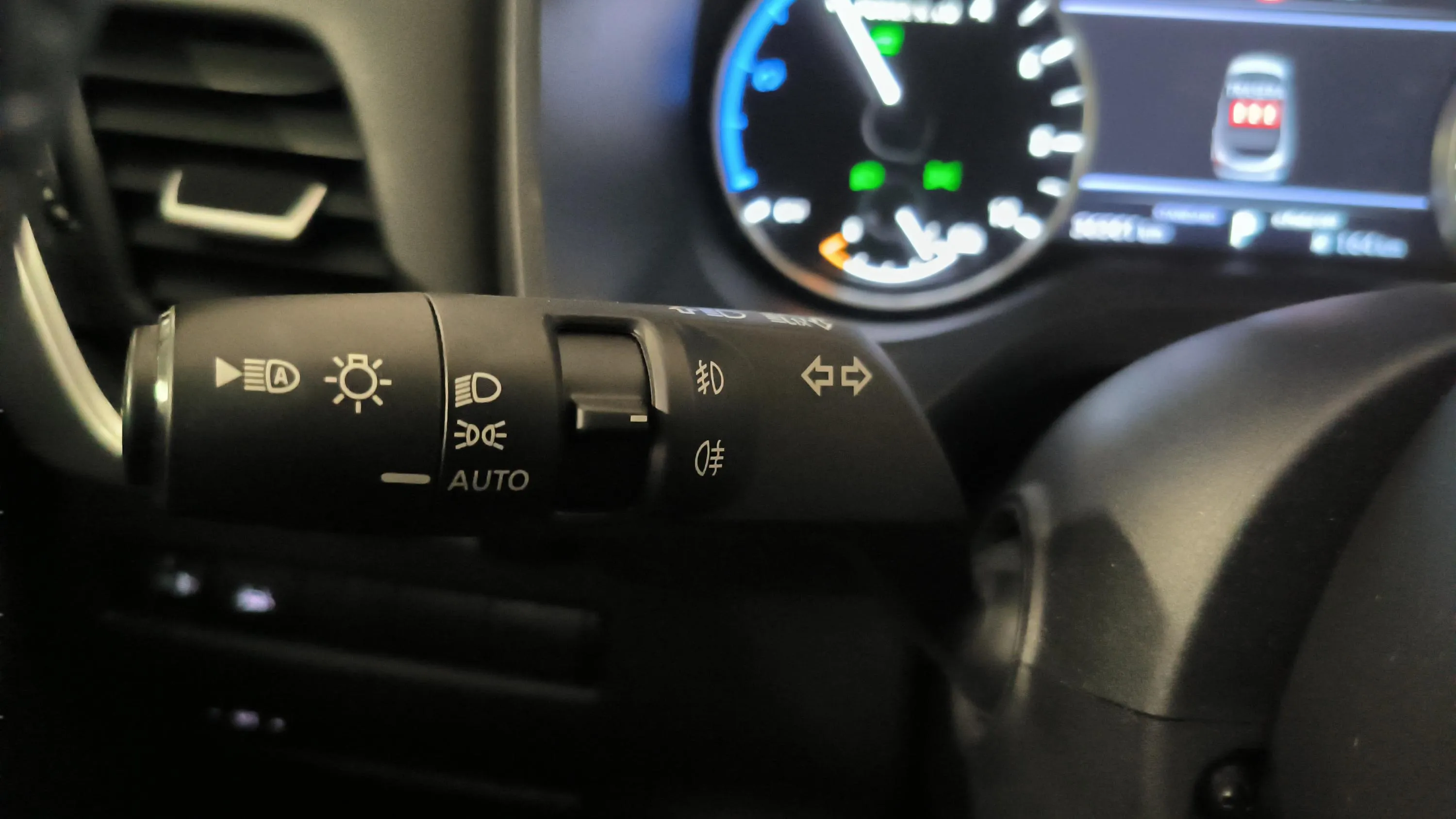 Nissan Qashqai E-POWER N-Connecta - foto 13