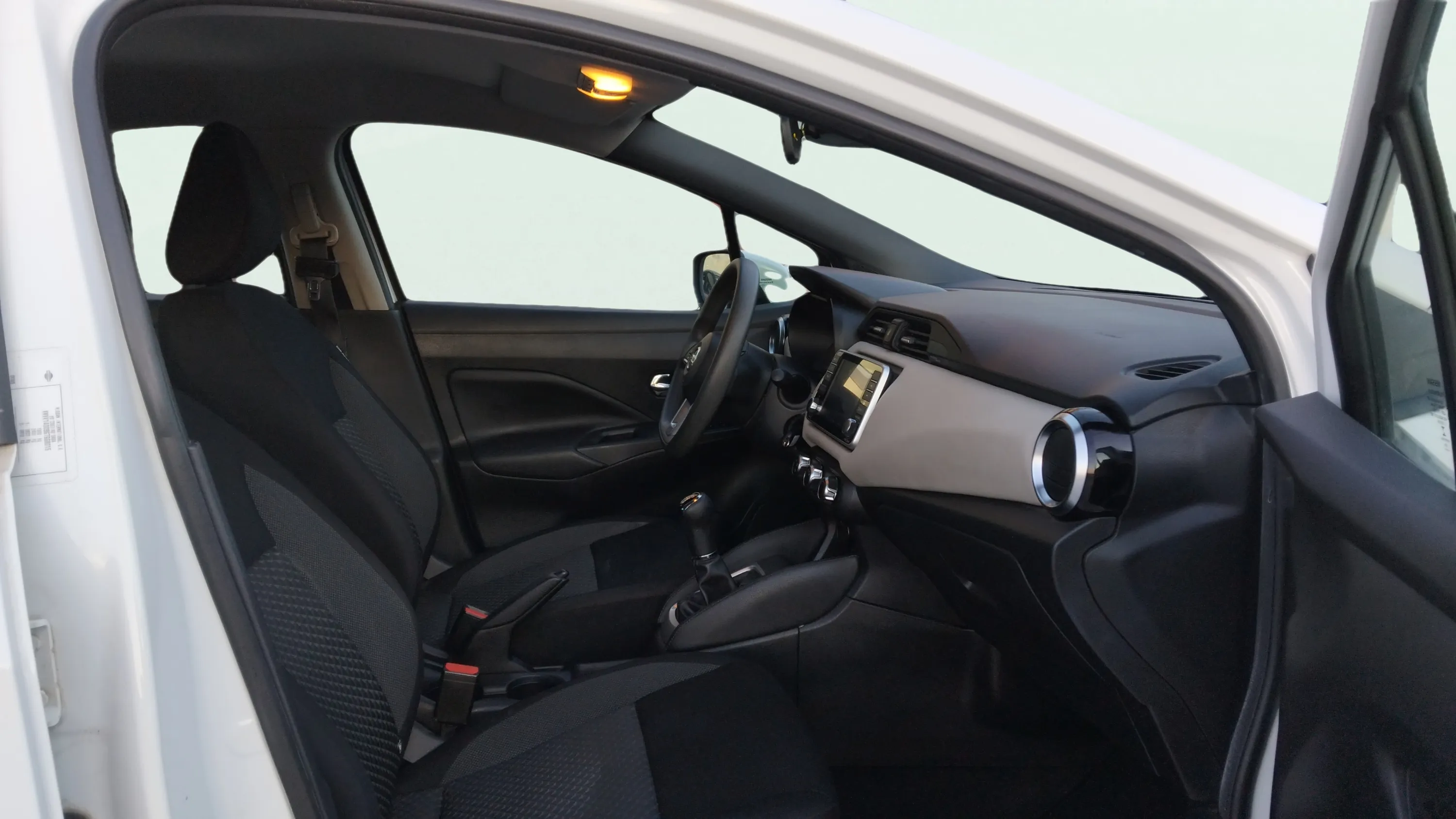 Nissan Micra IG-T E6D-F Acenta - foto 16