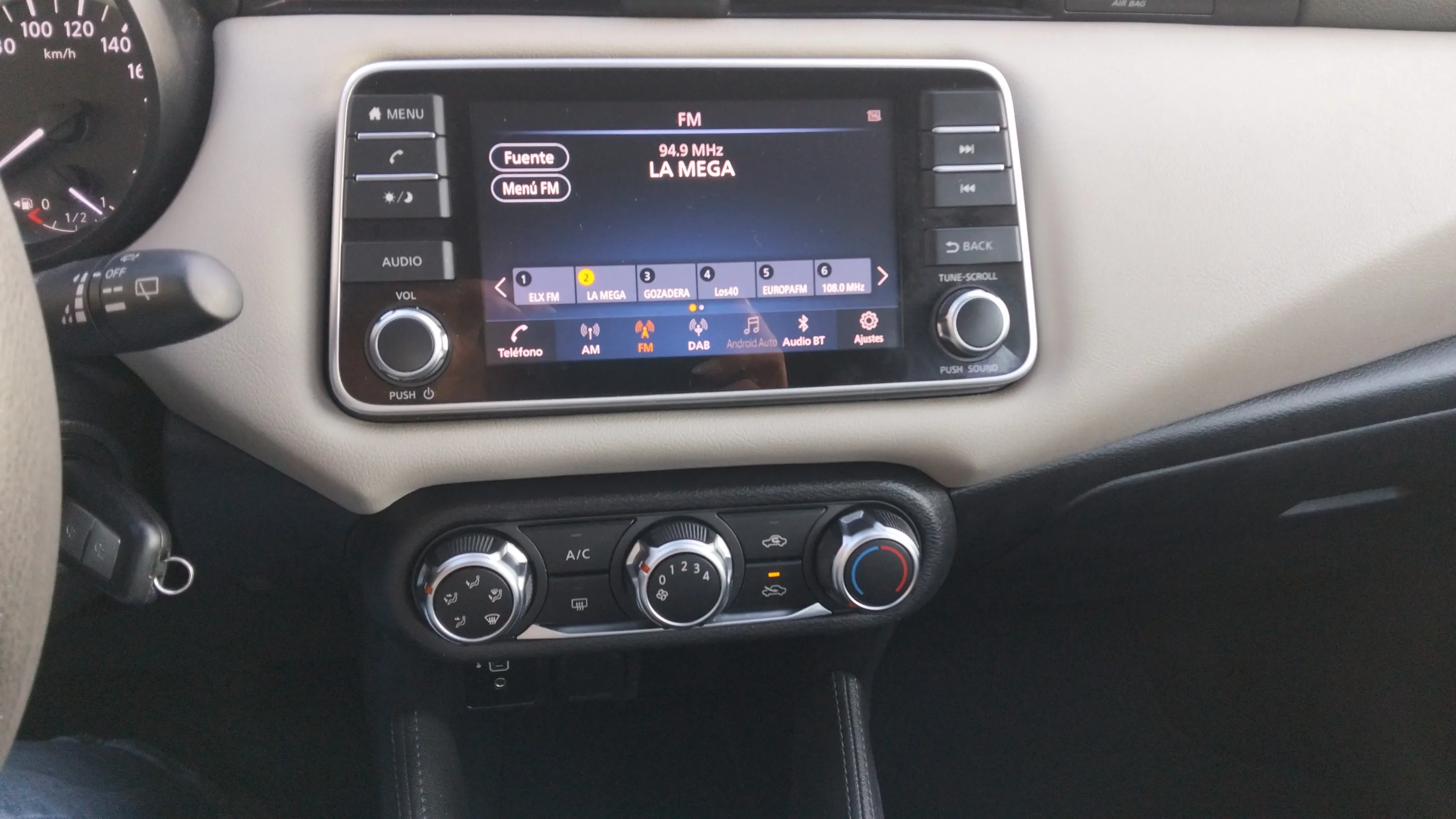 Nissan Micra IG-T E6D-F Acenta - foto 15