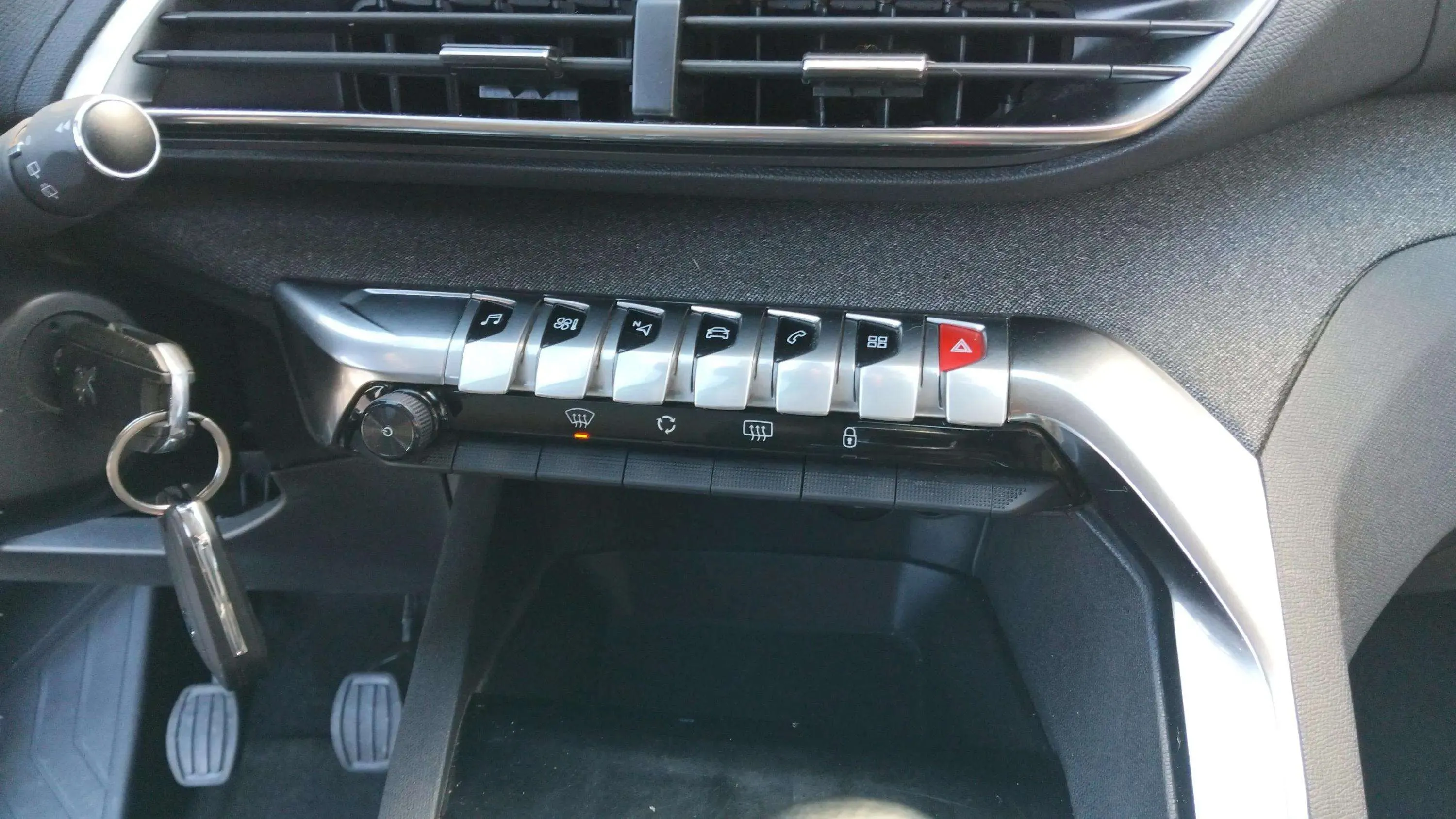 Peugeot 3008 1.2 PureTech Allure - foto 19