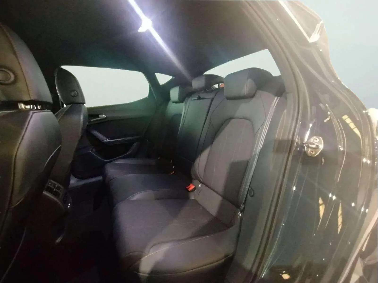 Cupra León 1.5 eTSI DSG - foto 9