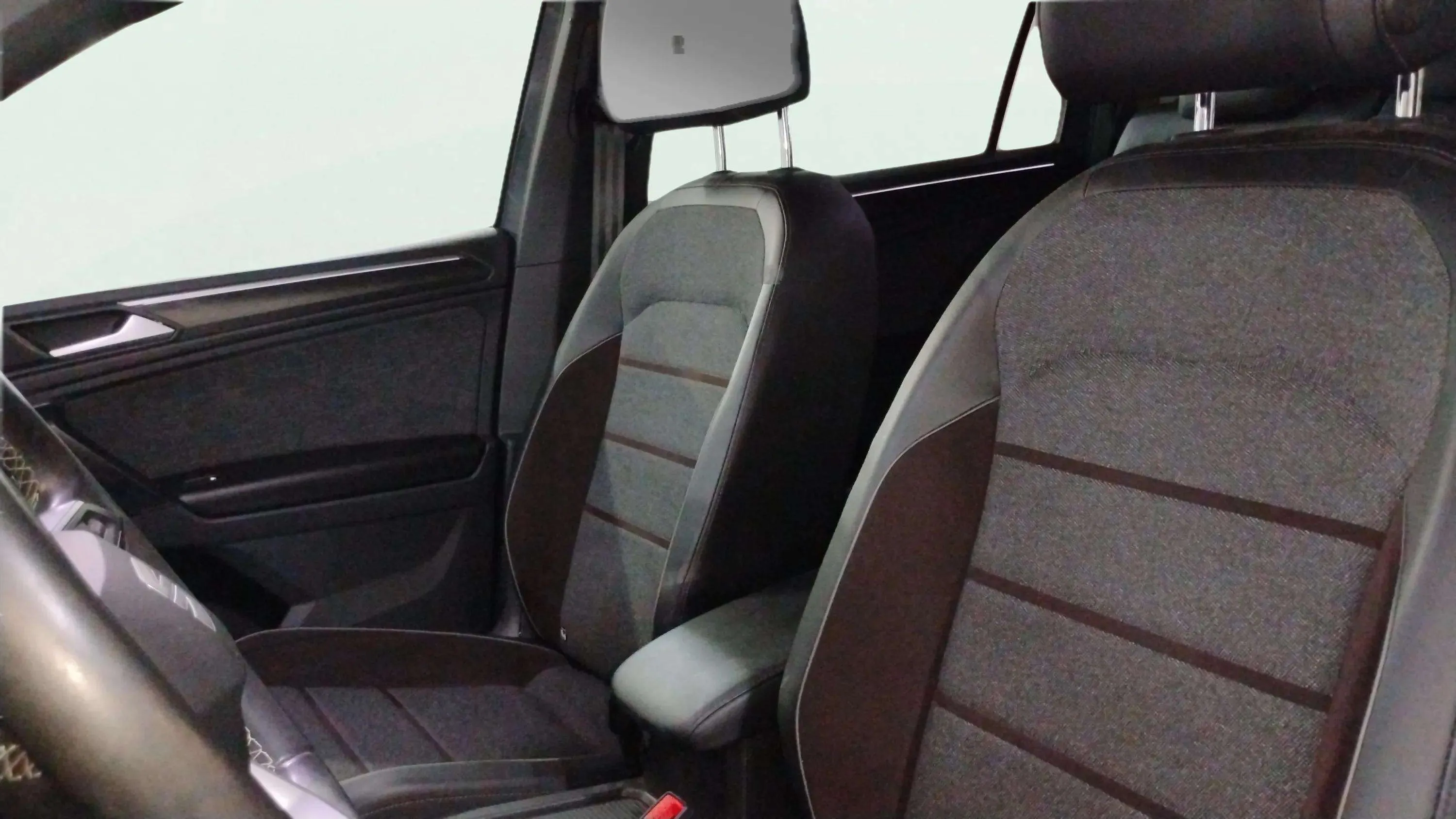 SEAT Tarraco 1.4 E-Hybrid DSG Xcellence - foto 8