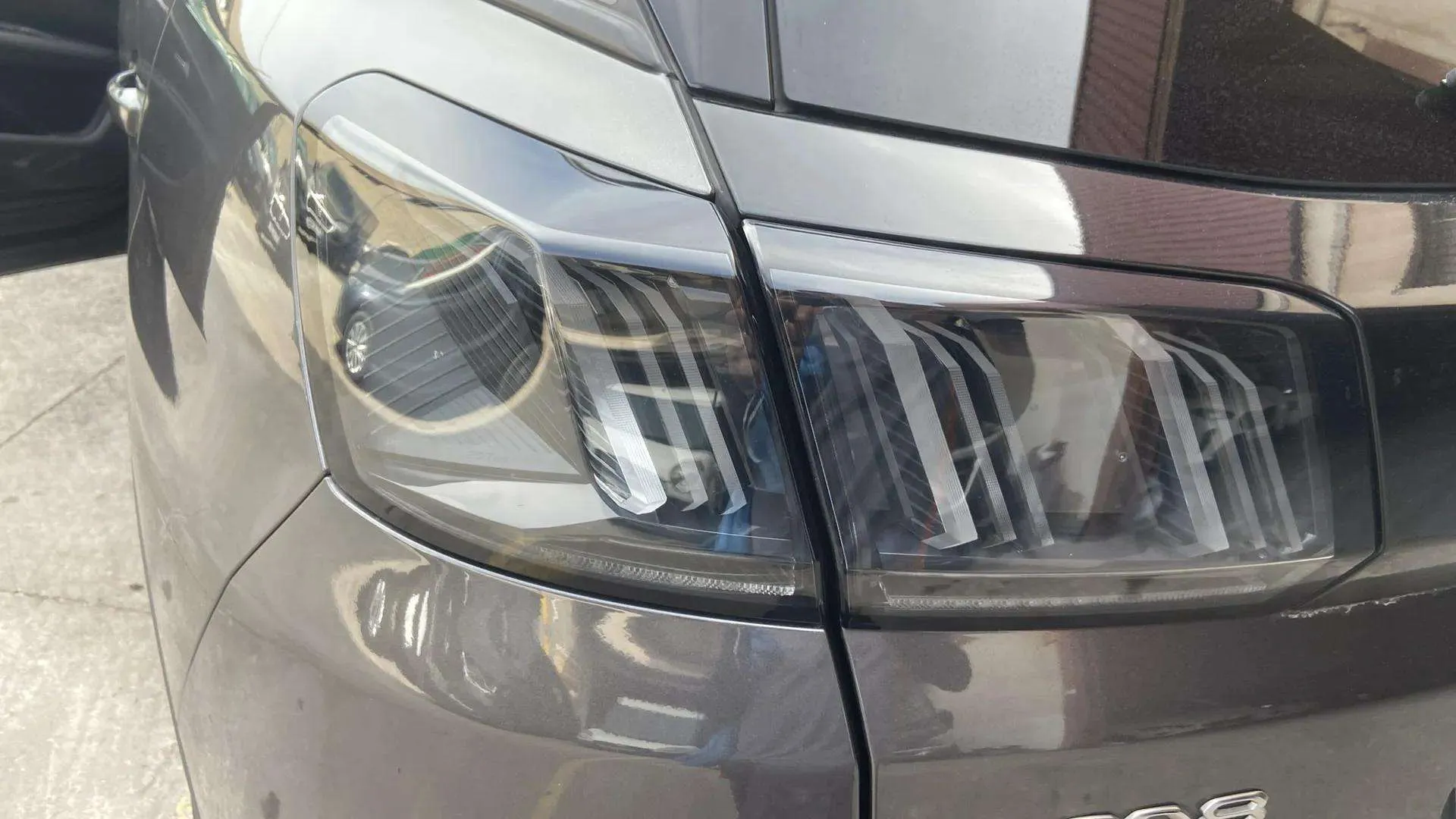 Peugeot 3008 1.5 BlueHDi Allure Pack EAT8 - foto 12
