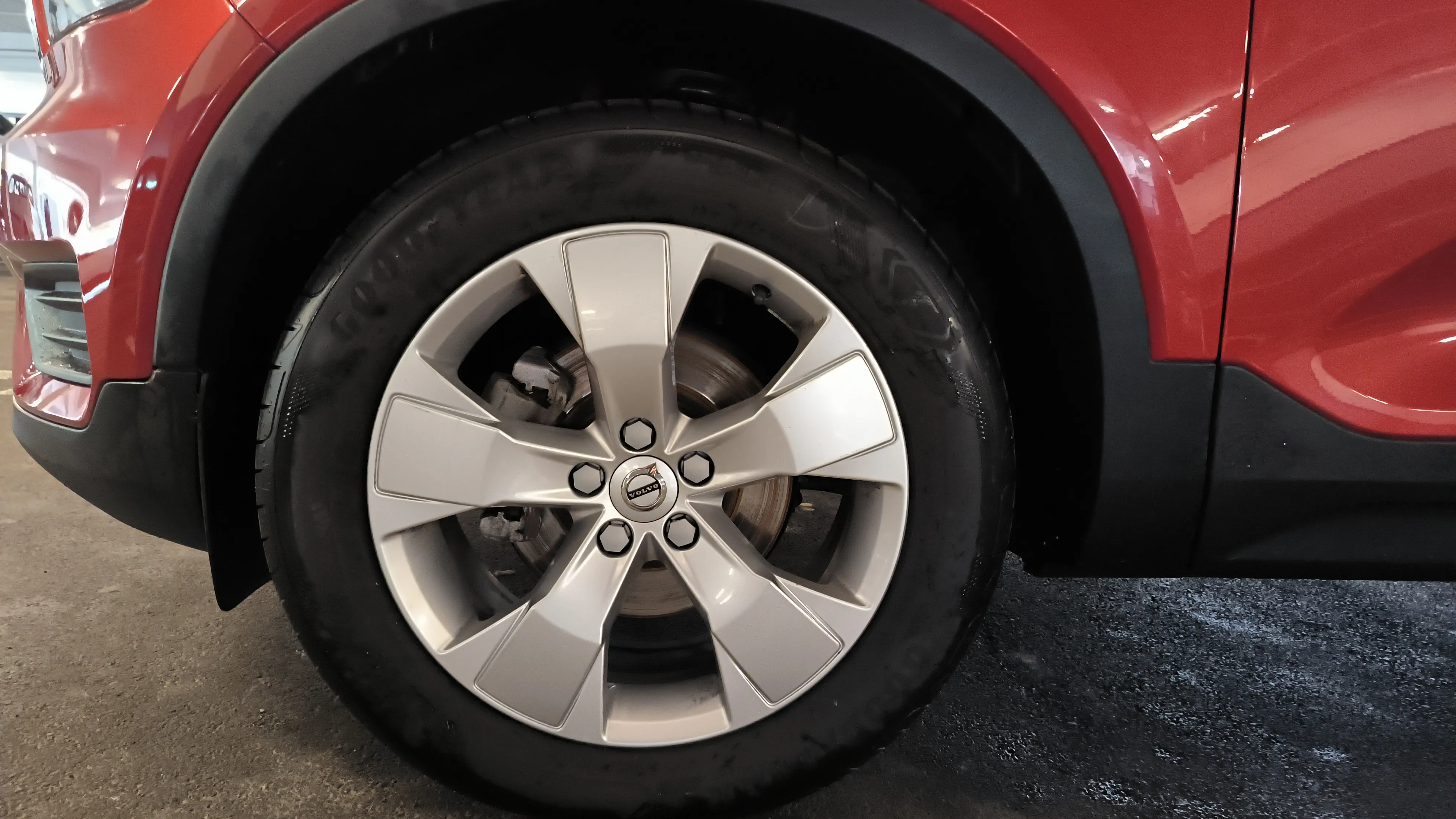 Volvo XC40 2.0 D3 Momentum - foto 25