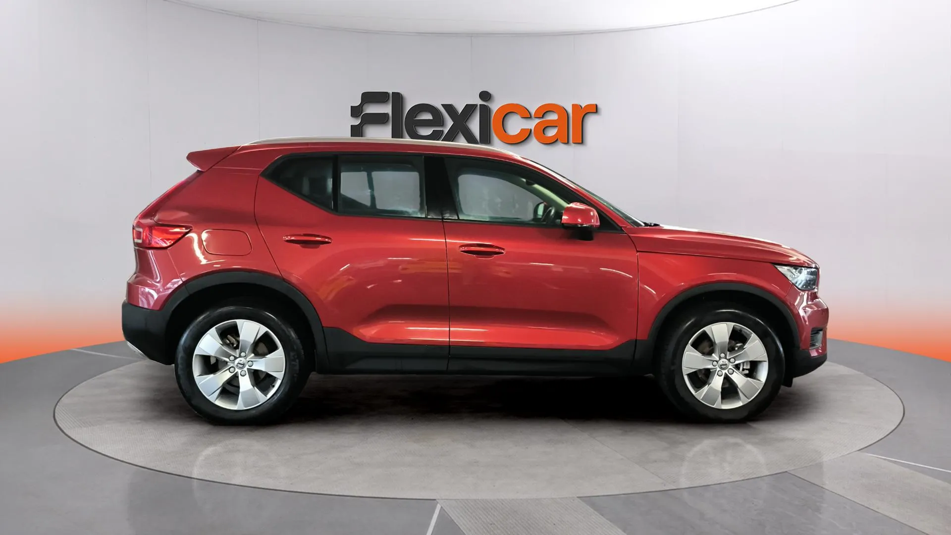 Volvo XC40 2.0 D3 Momentum - foto 3