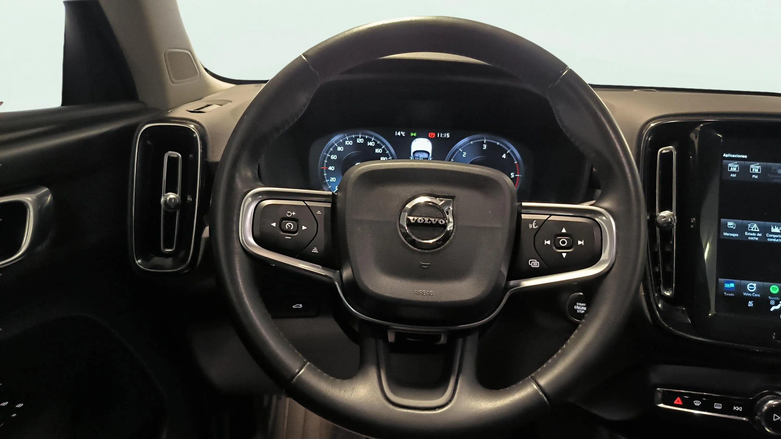 Volvo XC40 2.0 D3 Momentum - foto 10