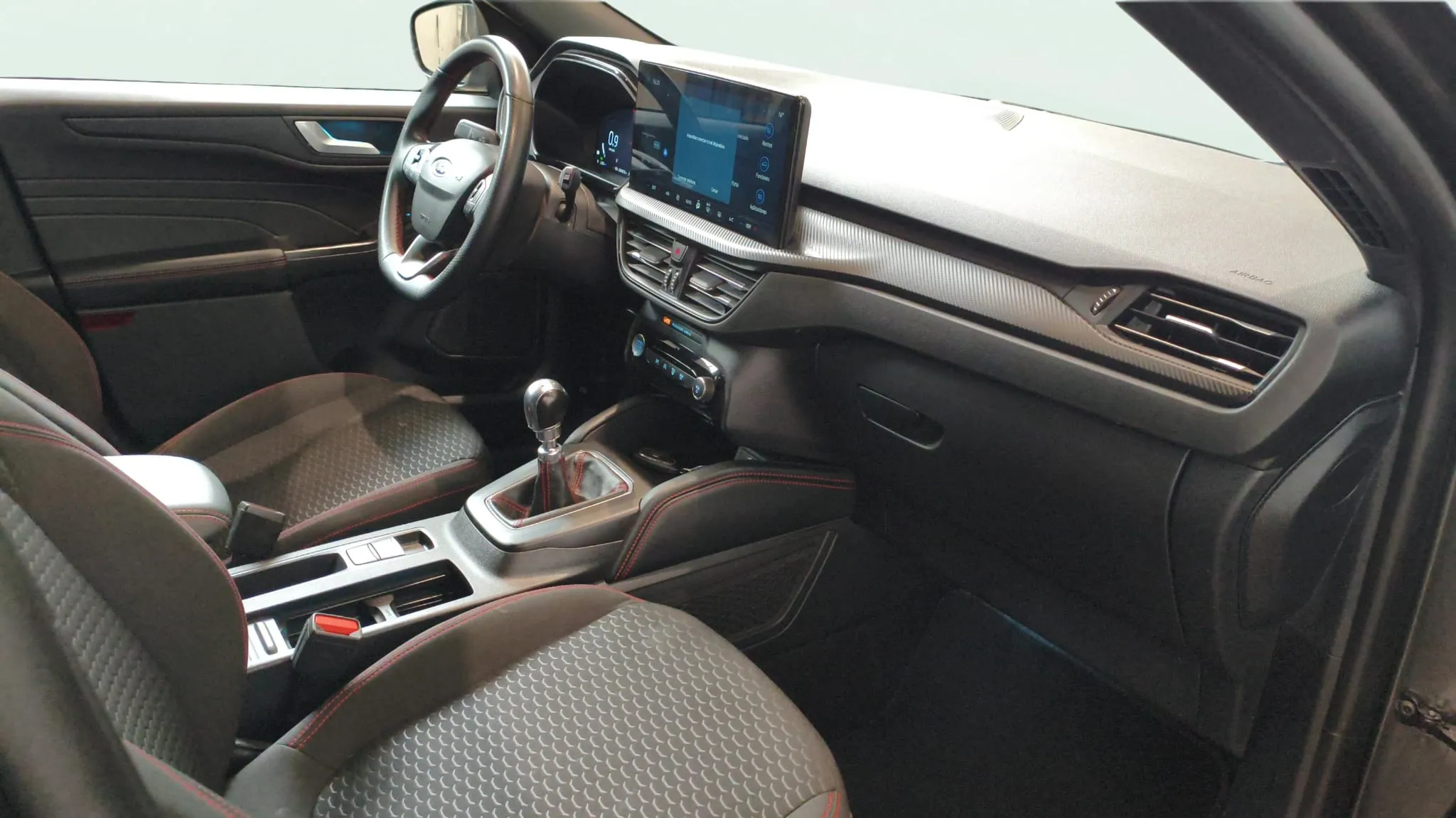 Ford Kuga ST-Line 1.5T EcoBoost - foto 9