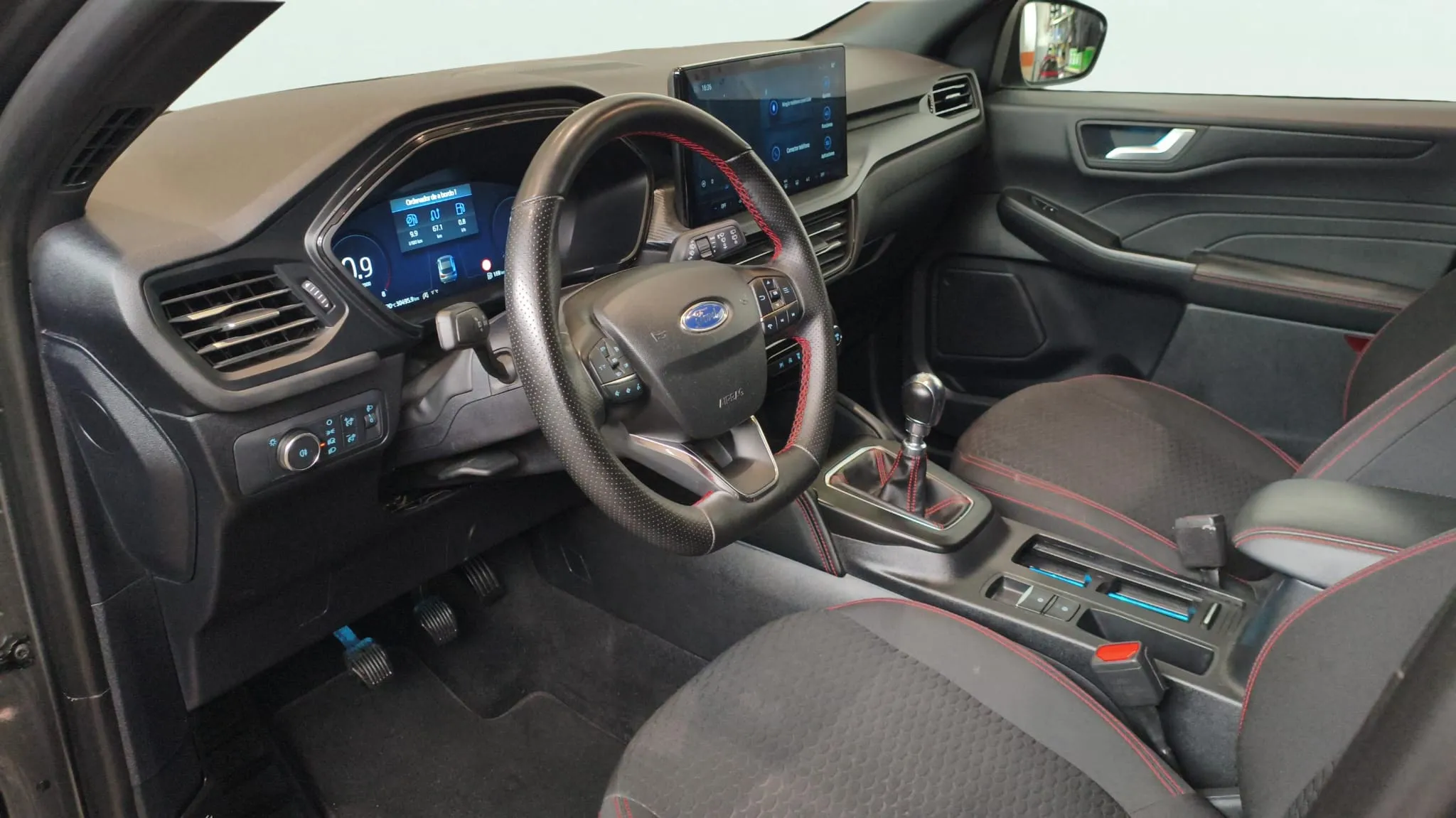 Ford Kuga ST-Line 1.5T EcoBoost - foto 8