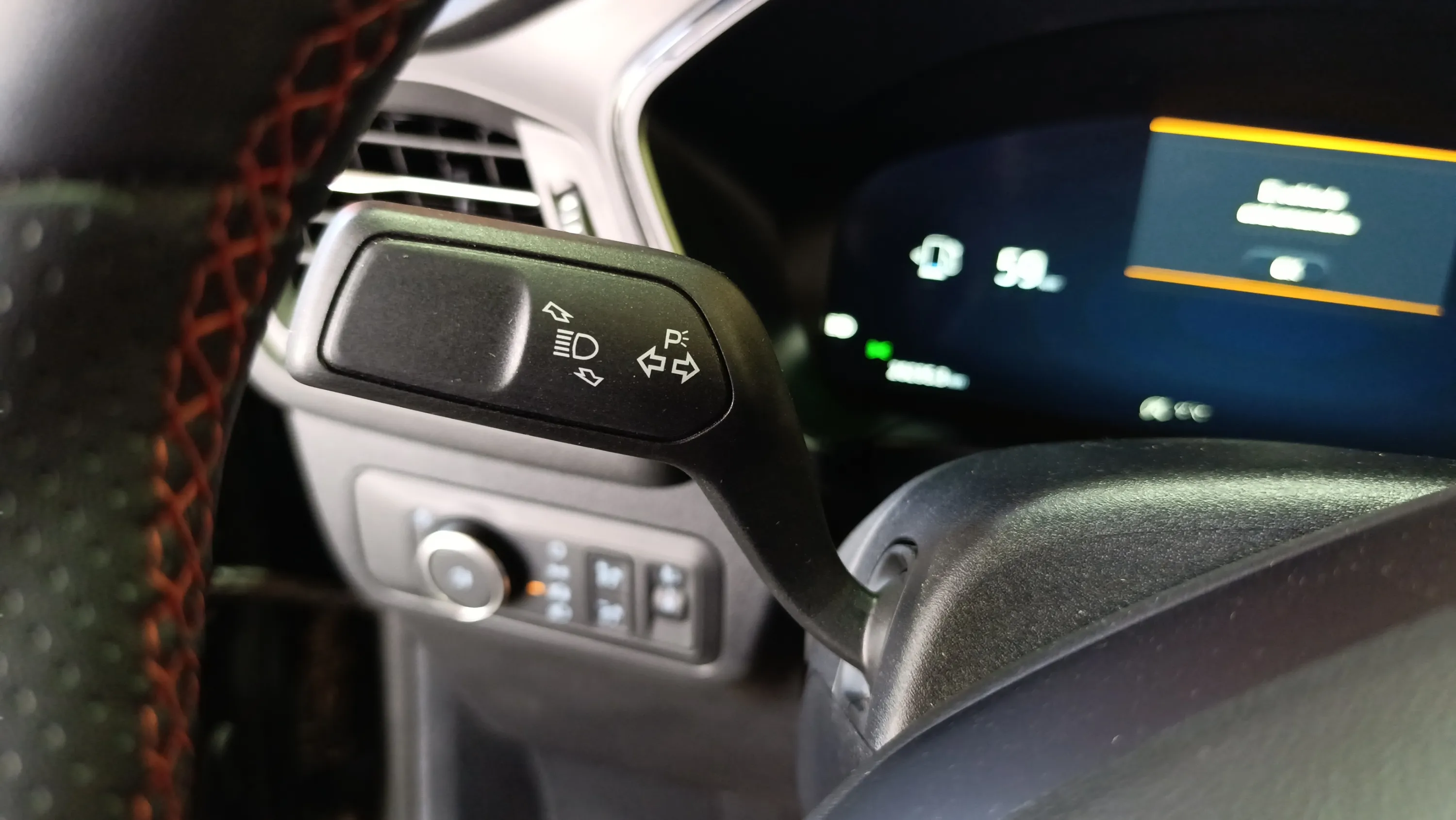 Ford Kuga ST-Line 1.5T EcoBoost - foto 12