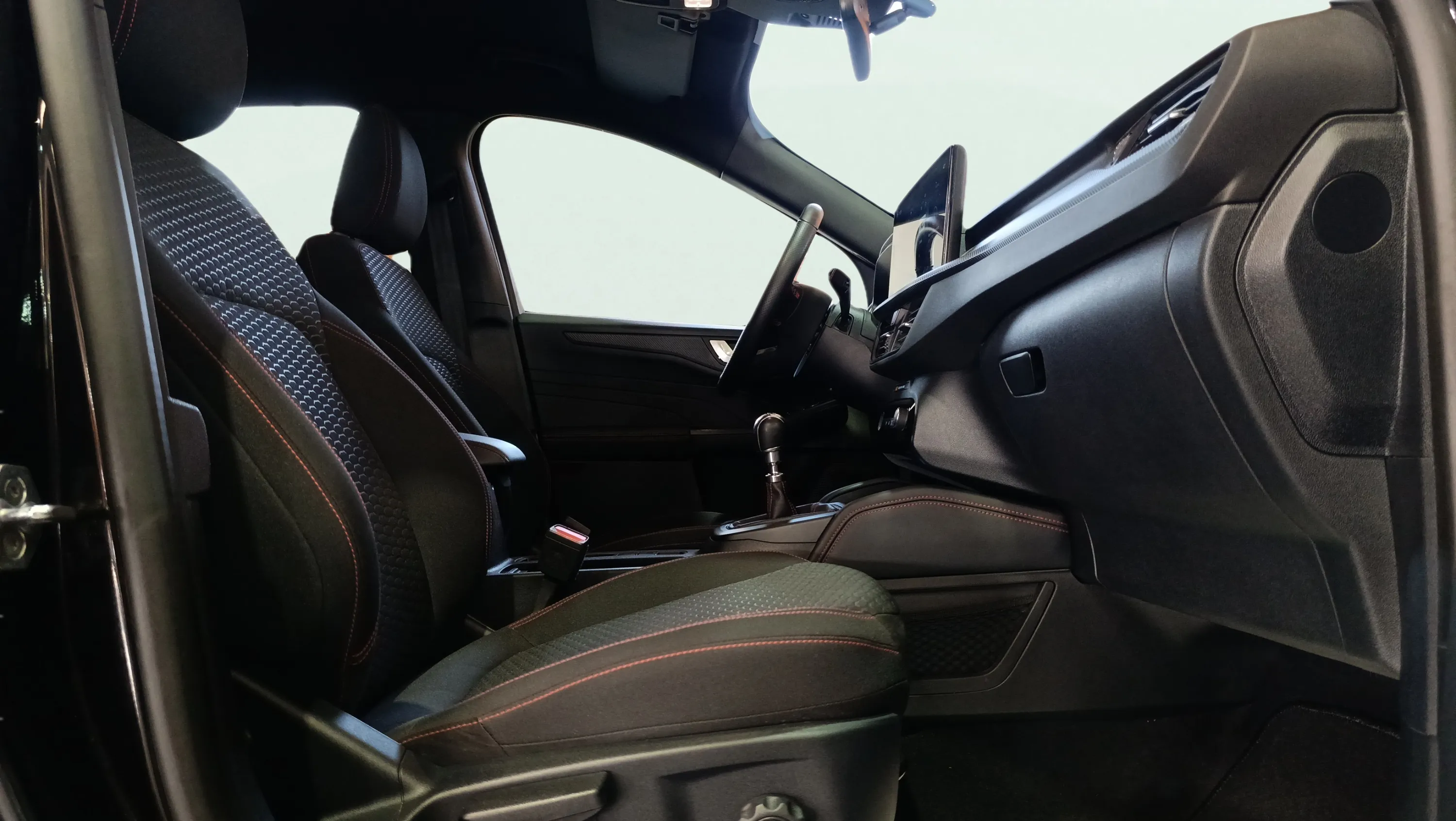 Ford Kuga ST-Line 1.5T EcoBoost - foto 34