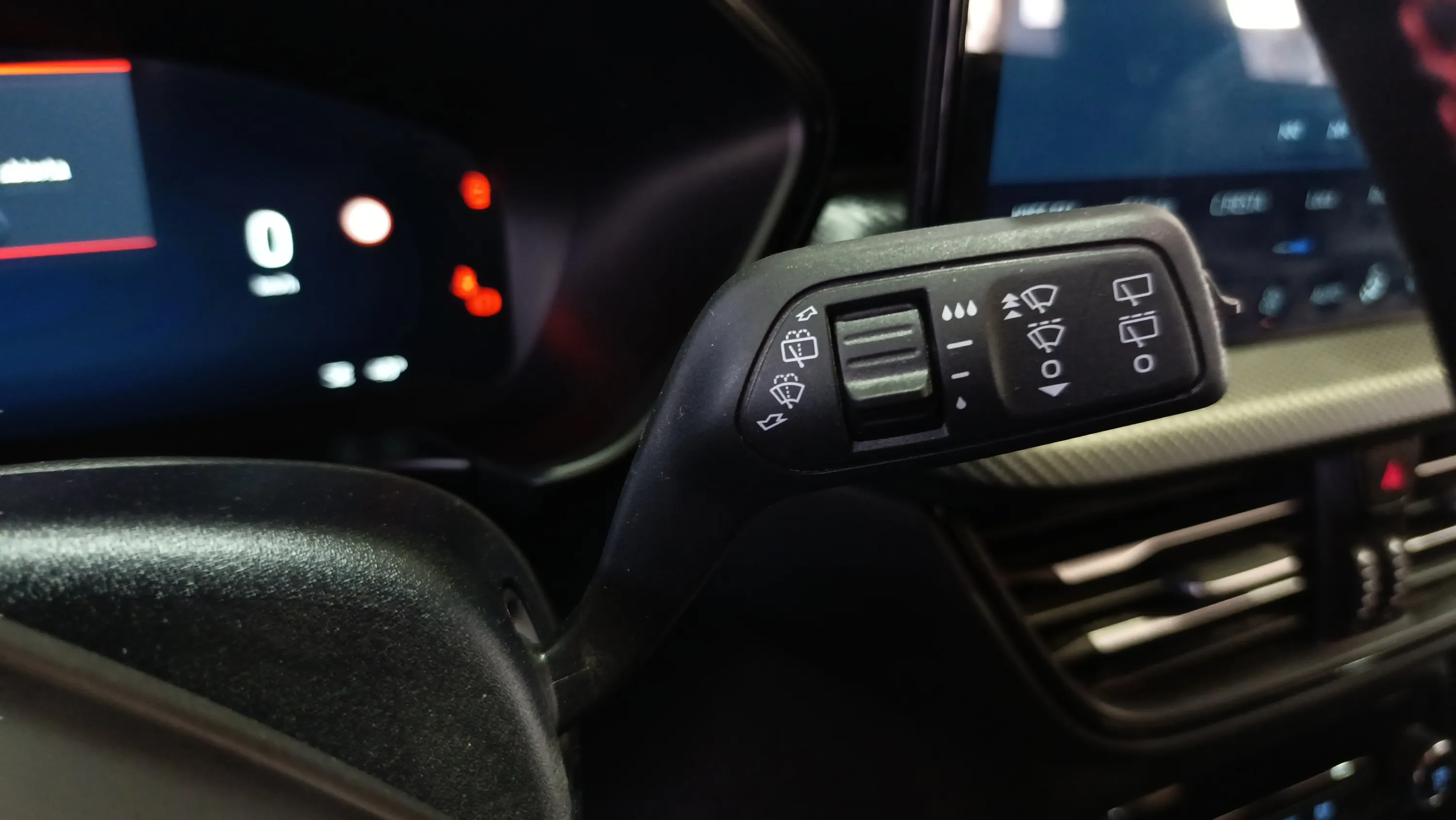 Ford Kuga ST-Line 1.5T EcoBoost - foto 14