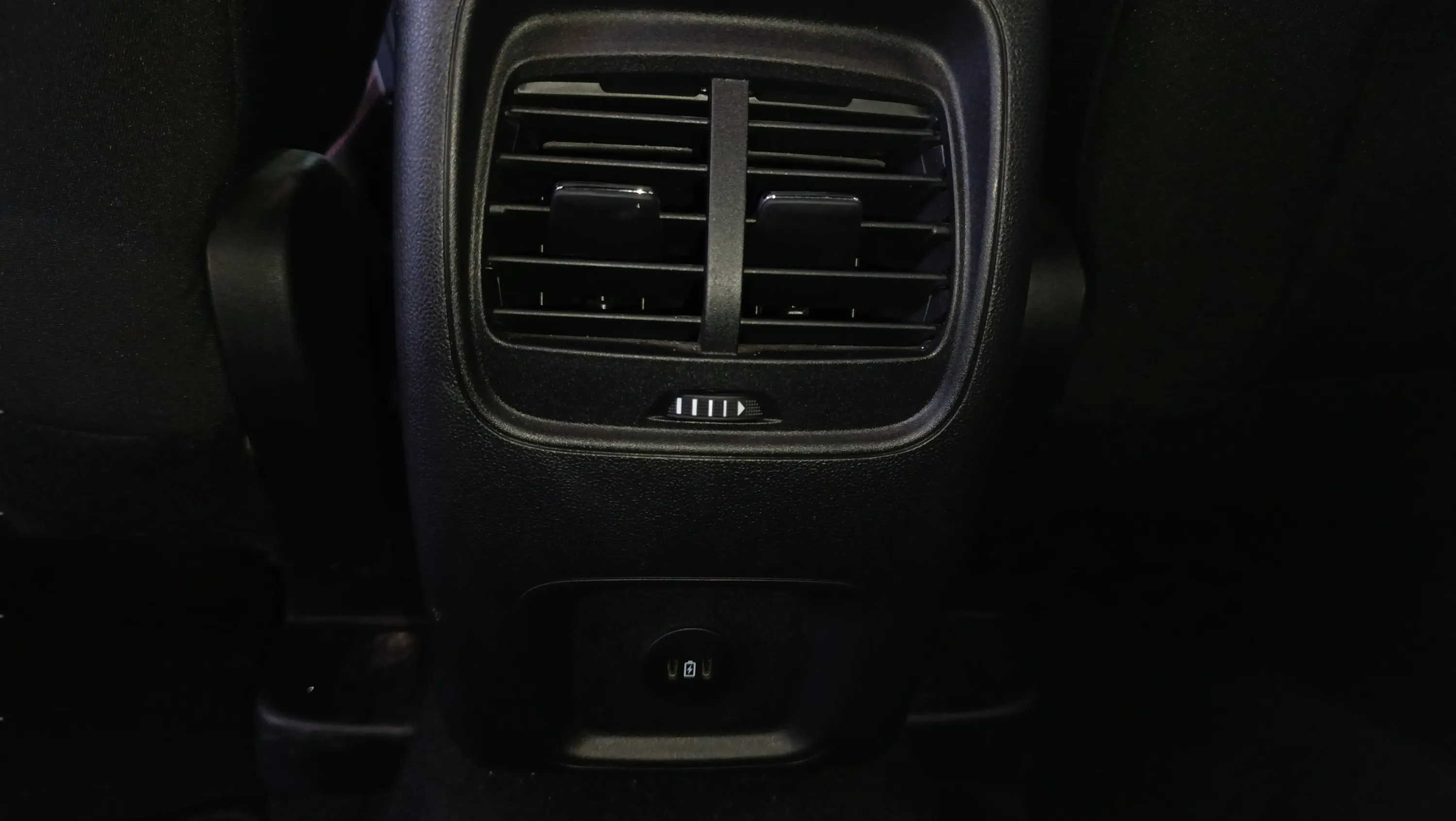 Ford Kuga ST-Line 1.5T EcoBoost - foto 37