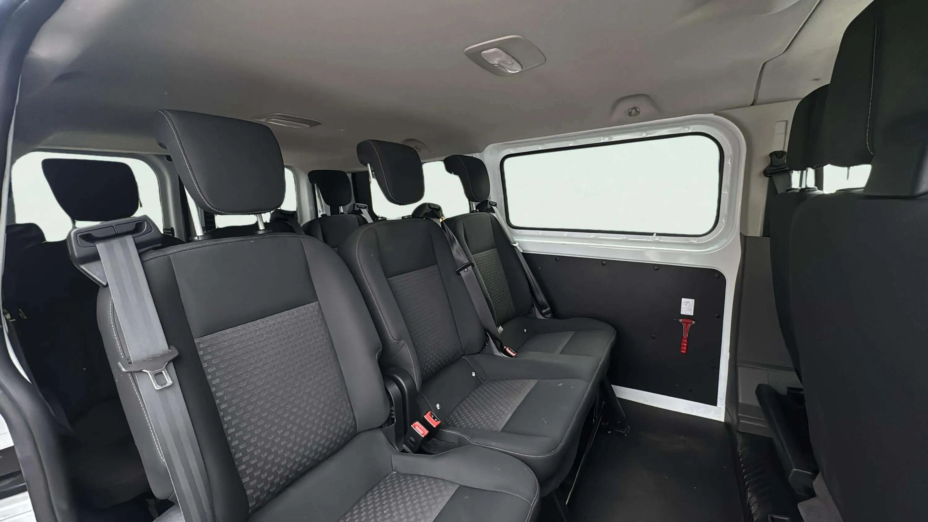 Ford Transit Custom Kombi 2.0 TDCi 320 L1 Trend - foto 14