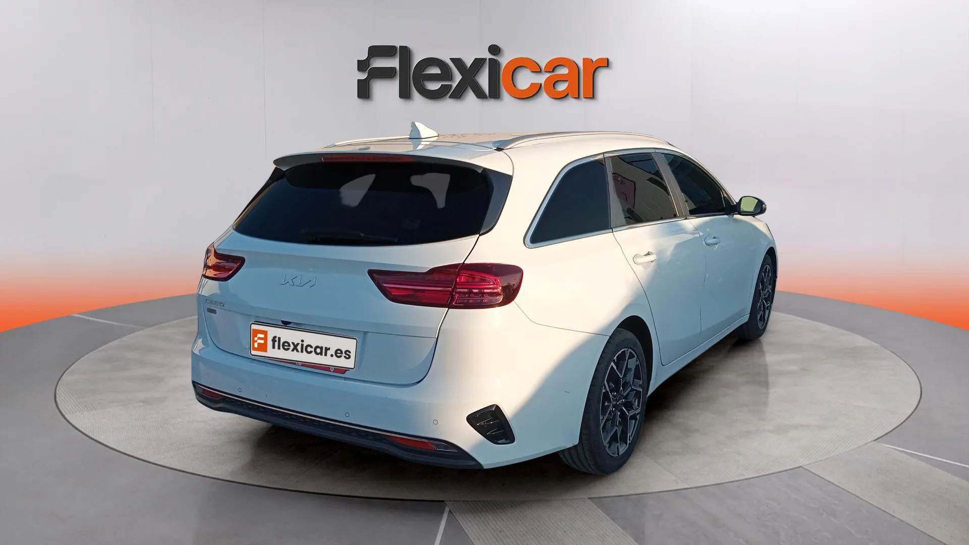 Kia Ceed Tourer 1.0 MHEV Style Edition DCT - foto 10
