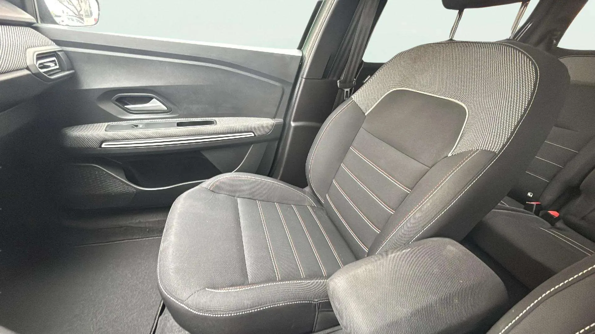 Dacia Jogger Expression ECO-G 7 plazas - foto 18