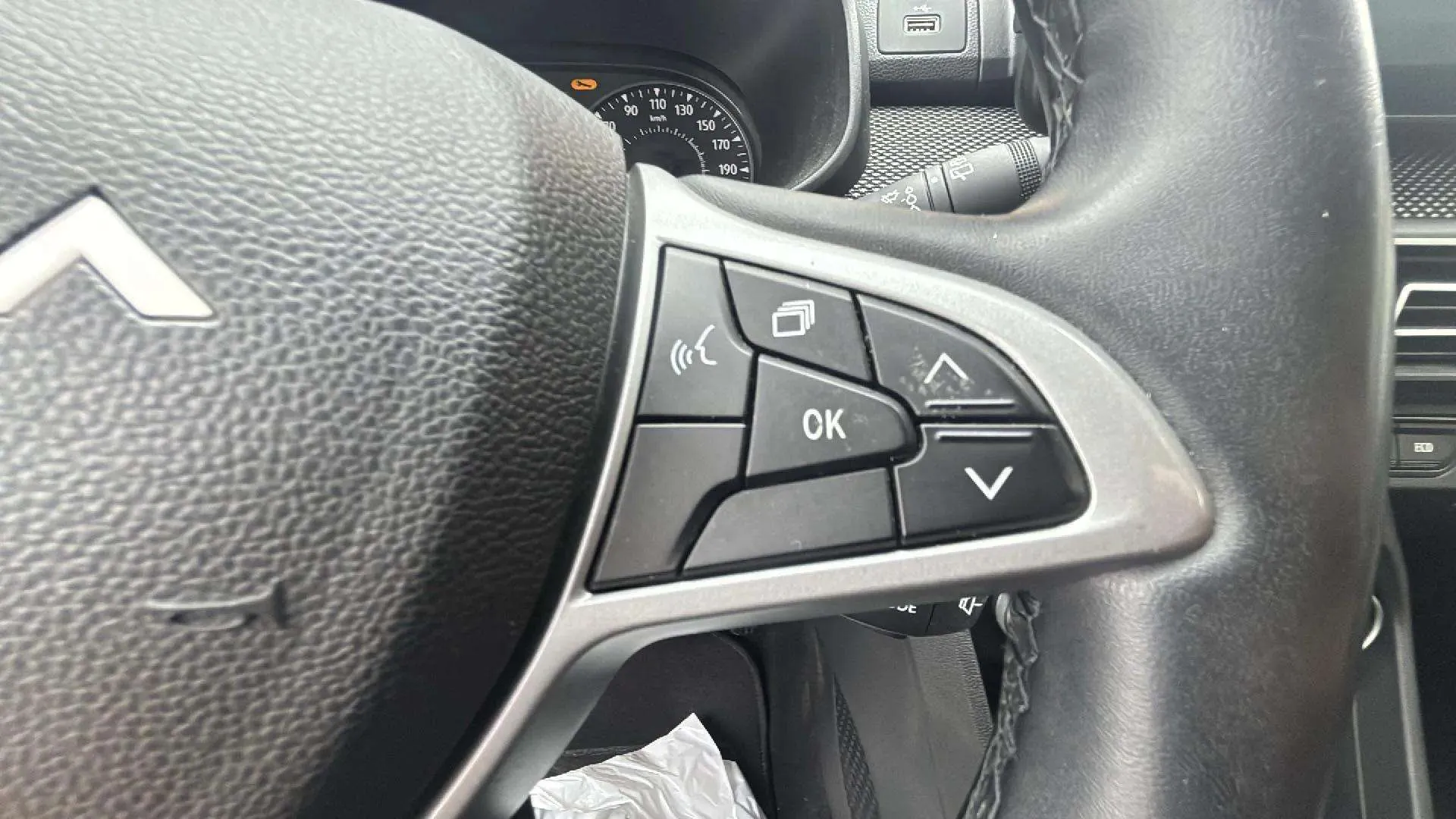 Dacia Jogger Expression ECO-G 7 plazas - foto 32