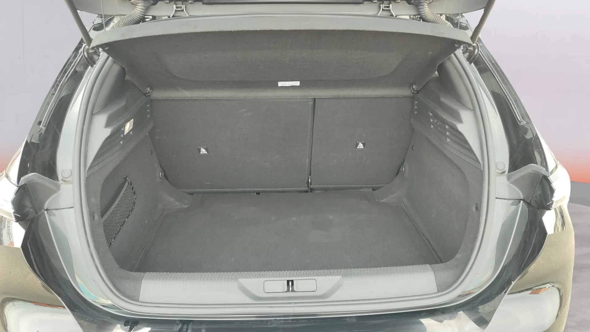 Peugeot 308 Allure Hybrid MHEV 136 e-DCS6 - foto 27
