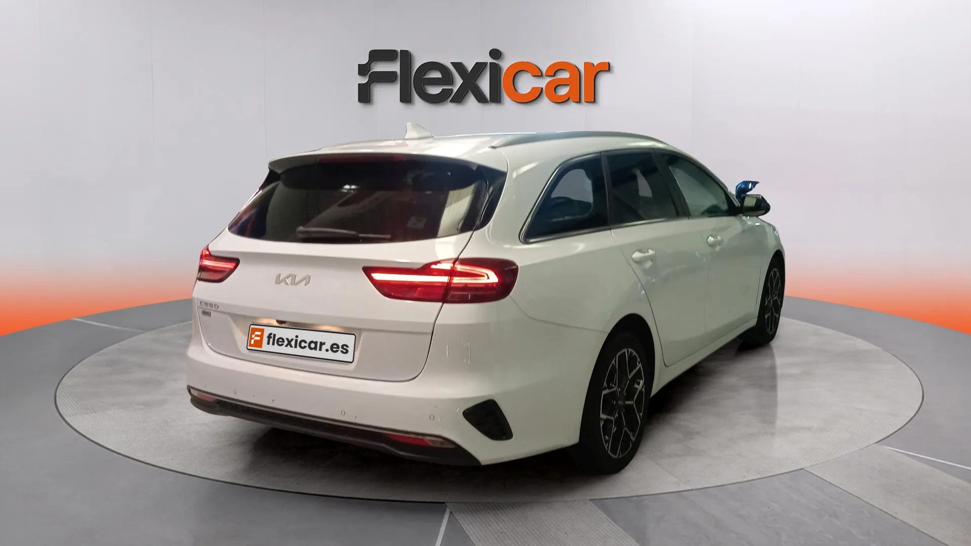 Kia Ceed Tourer 1.0 MHEV Style Edition DCT - foto 10
