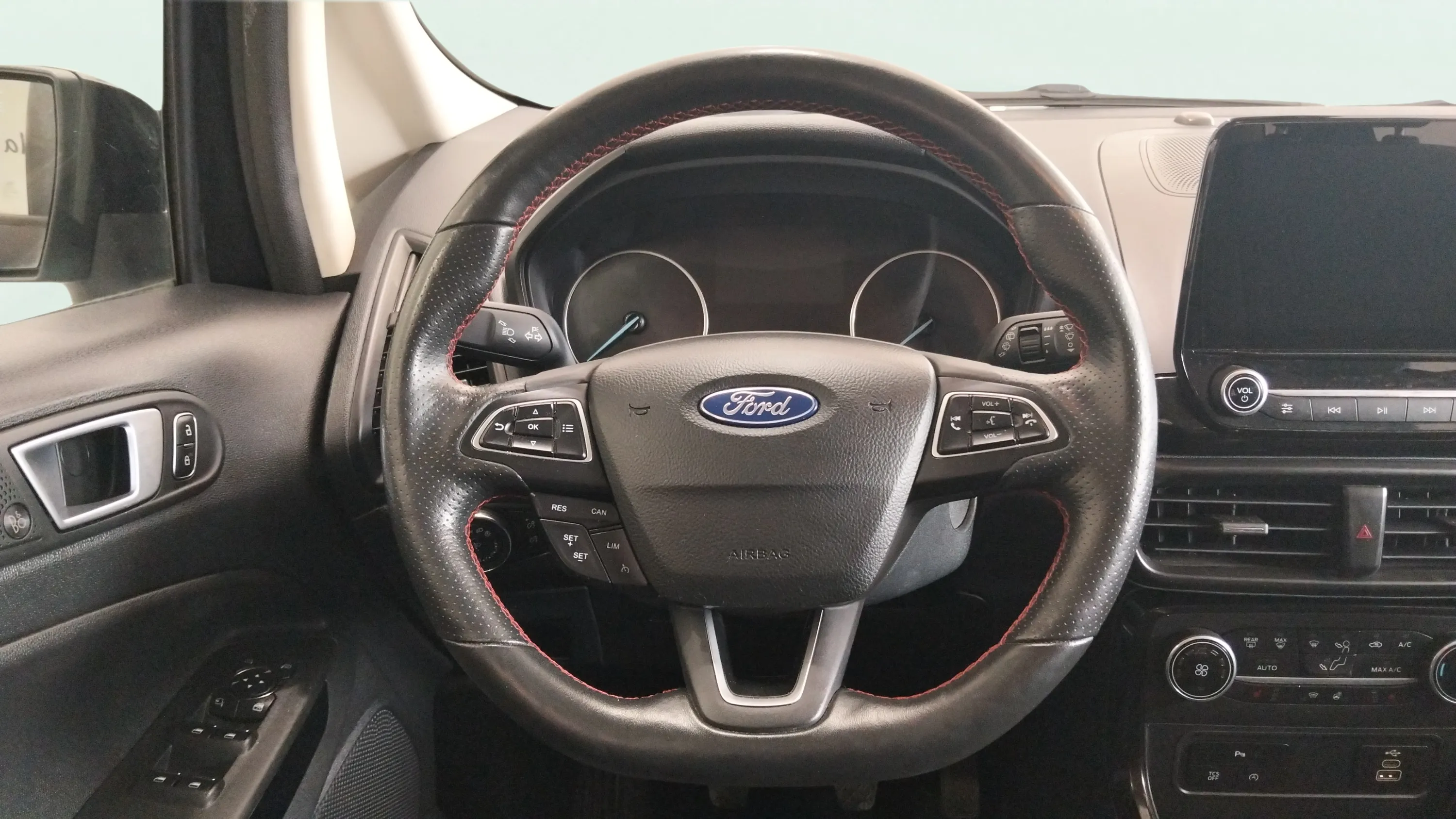 Ford EcoSport 1.0T EcoBoost ST Line - foto 11