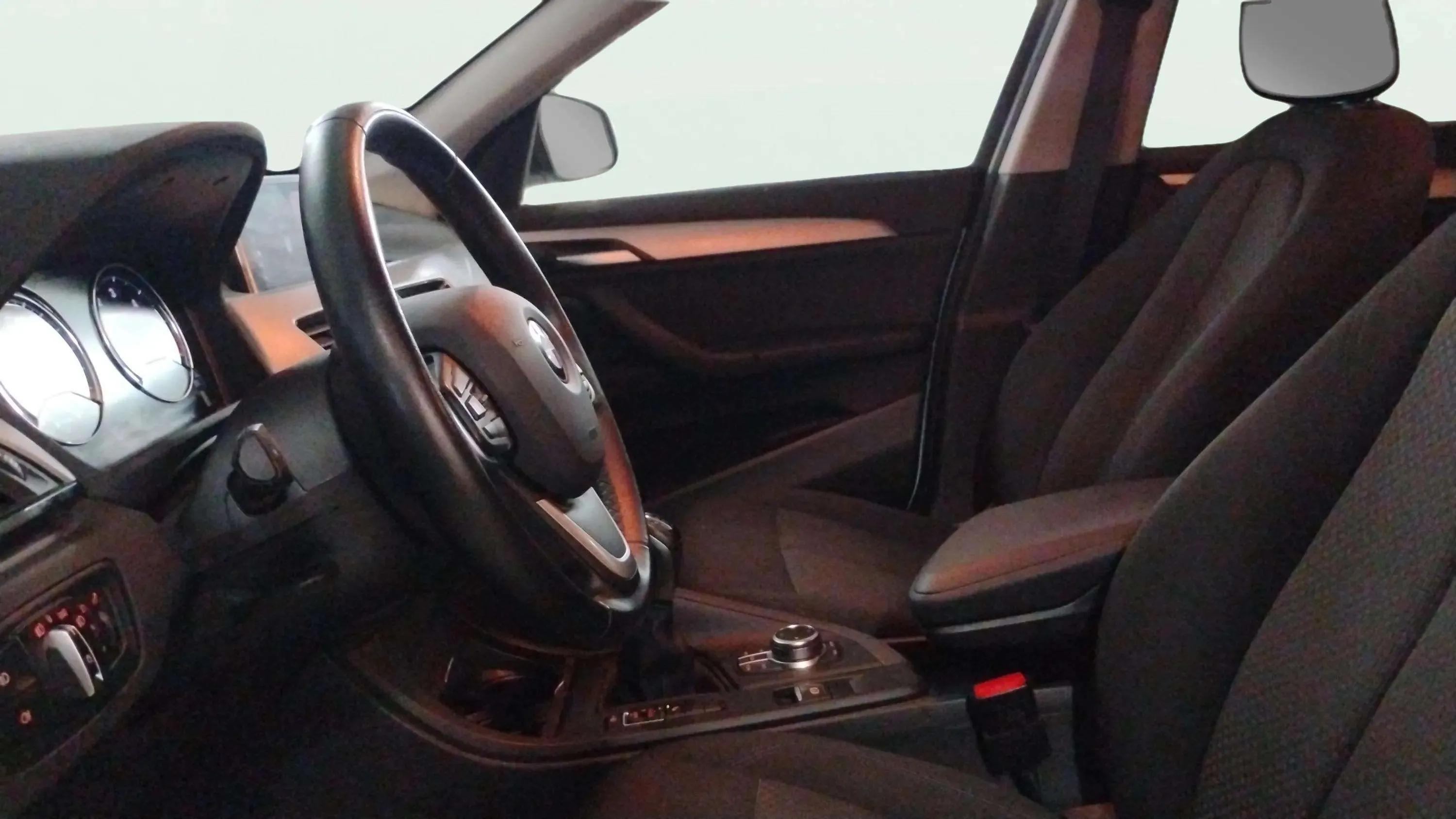 BMW X1 sDrive18d - foto 14