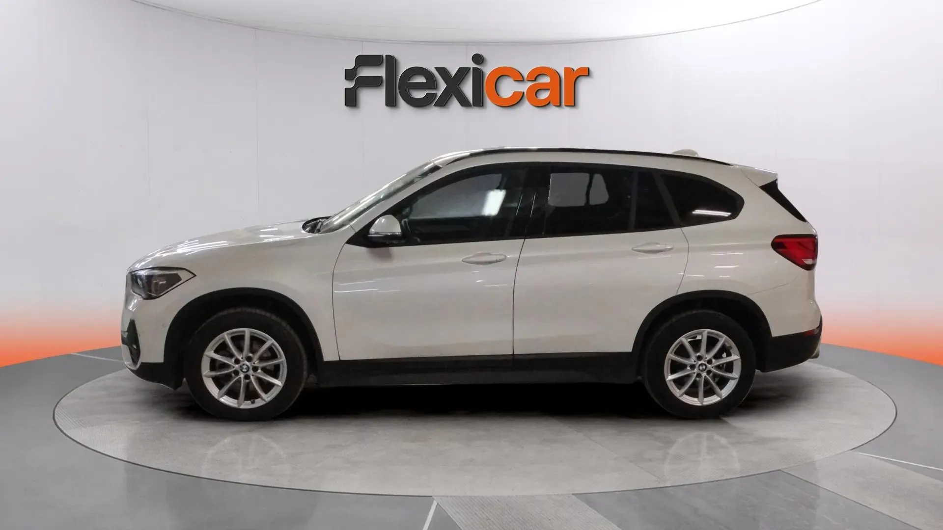 BMW X1 sDrive18d - foto 4