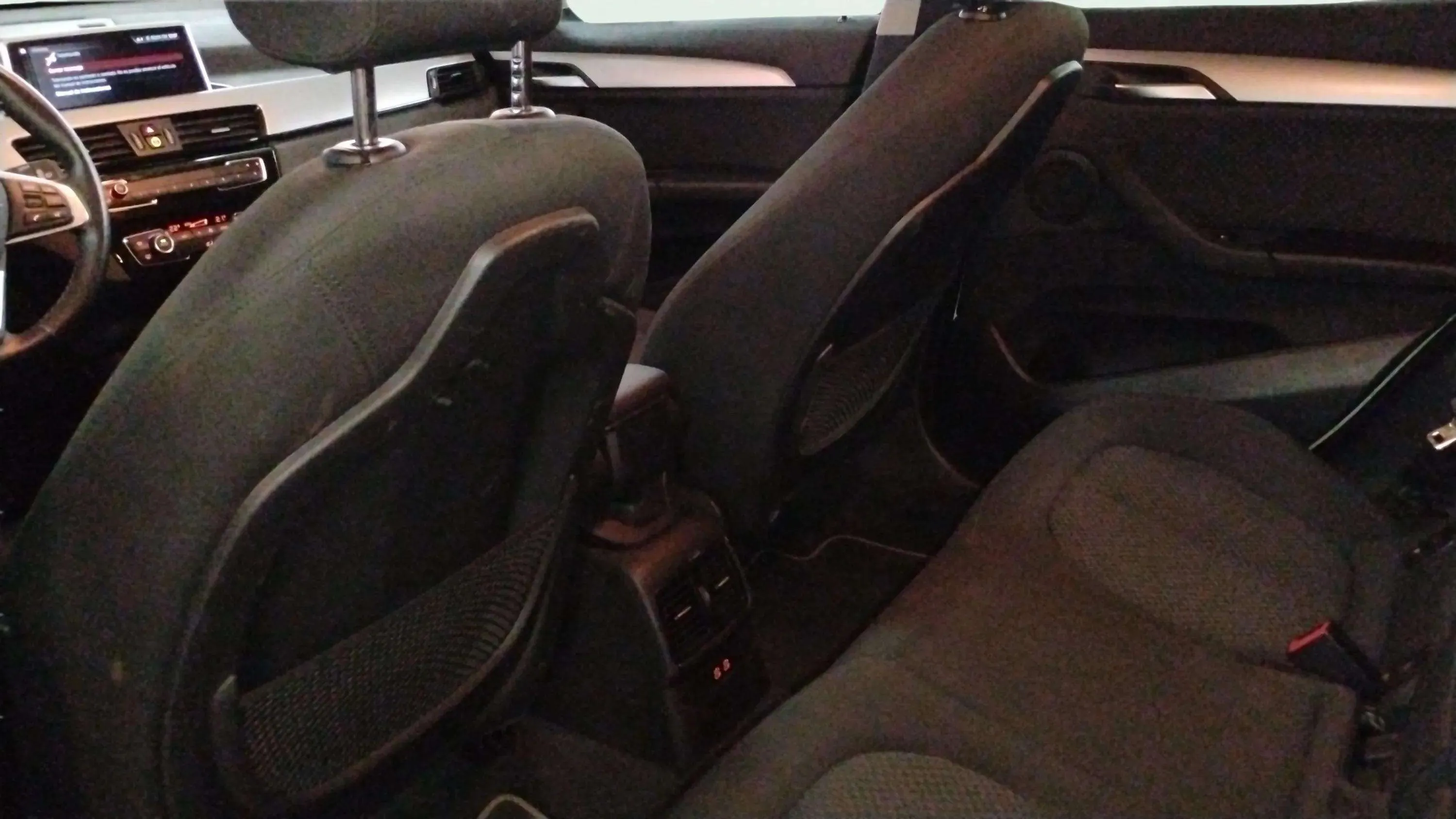BMW X1 sDrive18d - foto 16