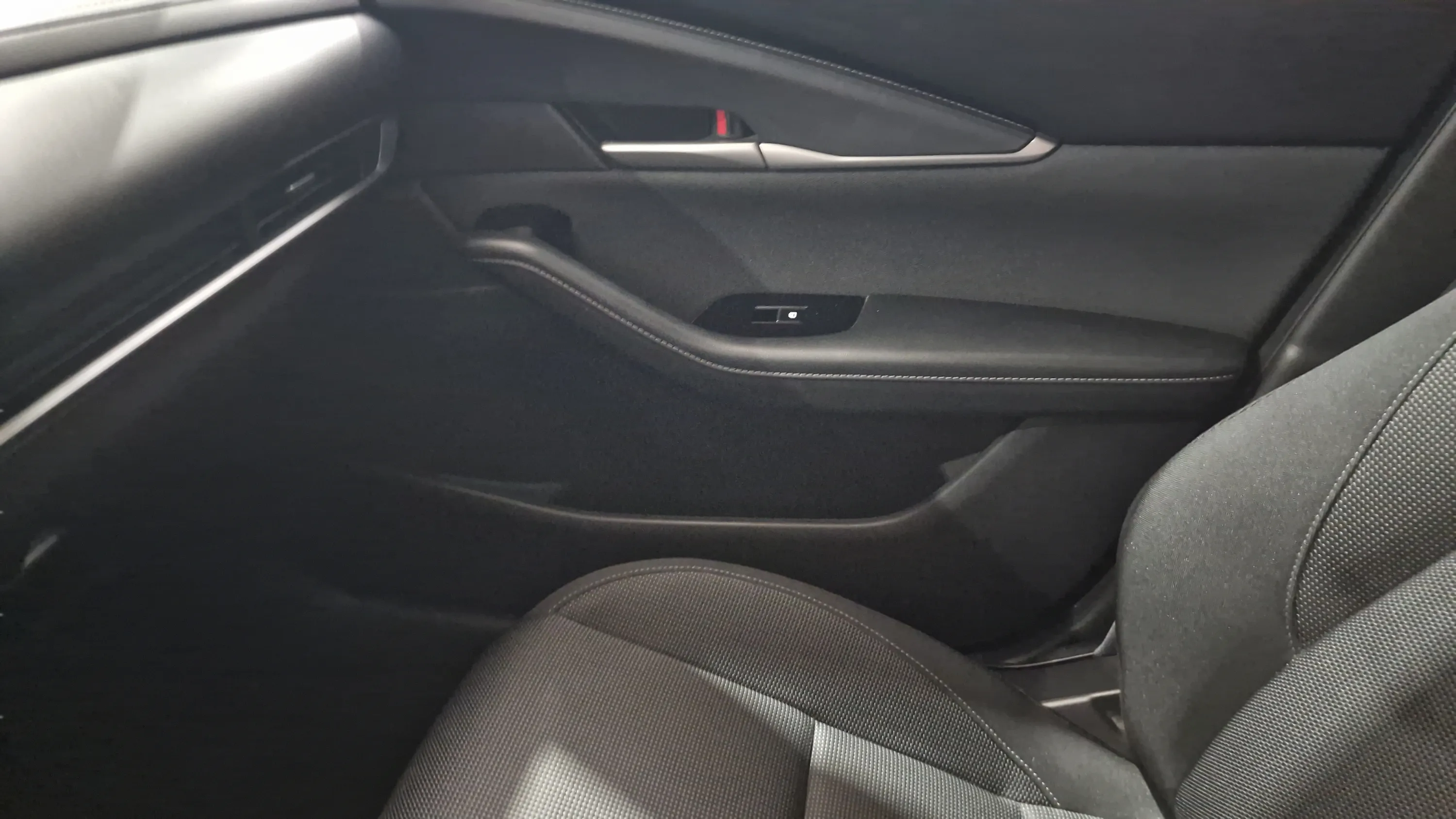 Mazda CX-30 2.5L e-Skyactiv G MHEV Centre-Line - foto 30