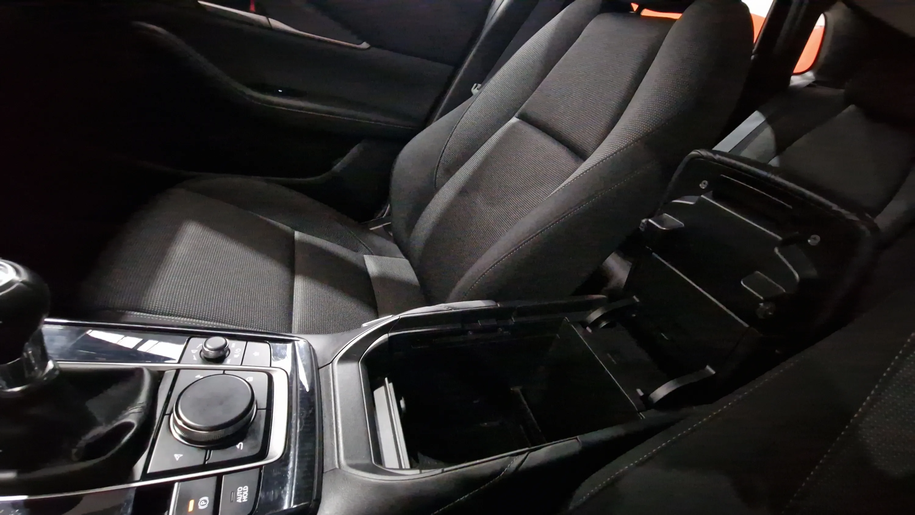 Mazda CX-30 2.5L e-Skyactiv G MHEV Centre-Line - foto 26