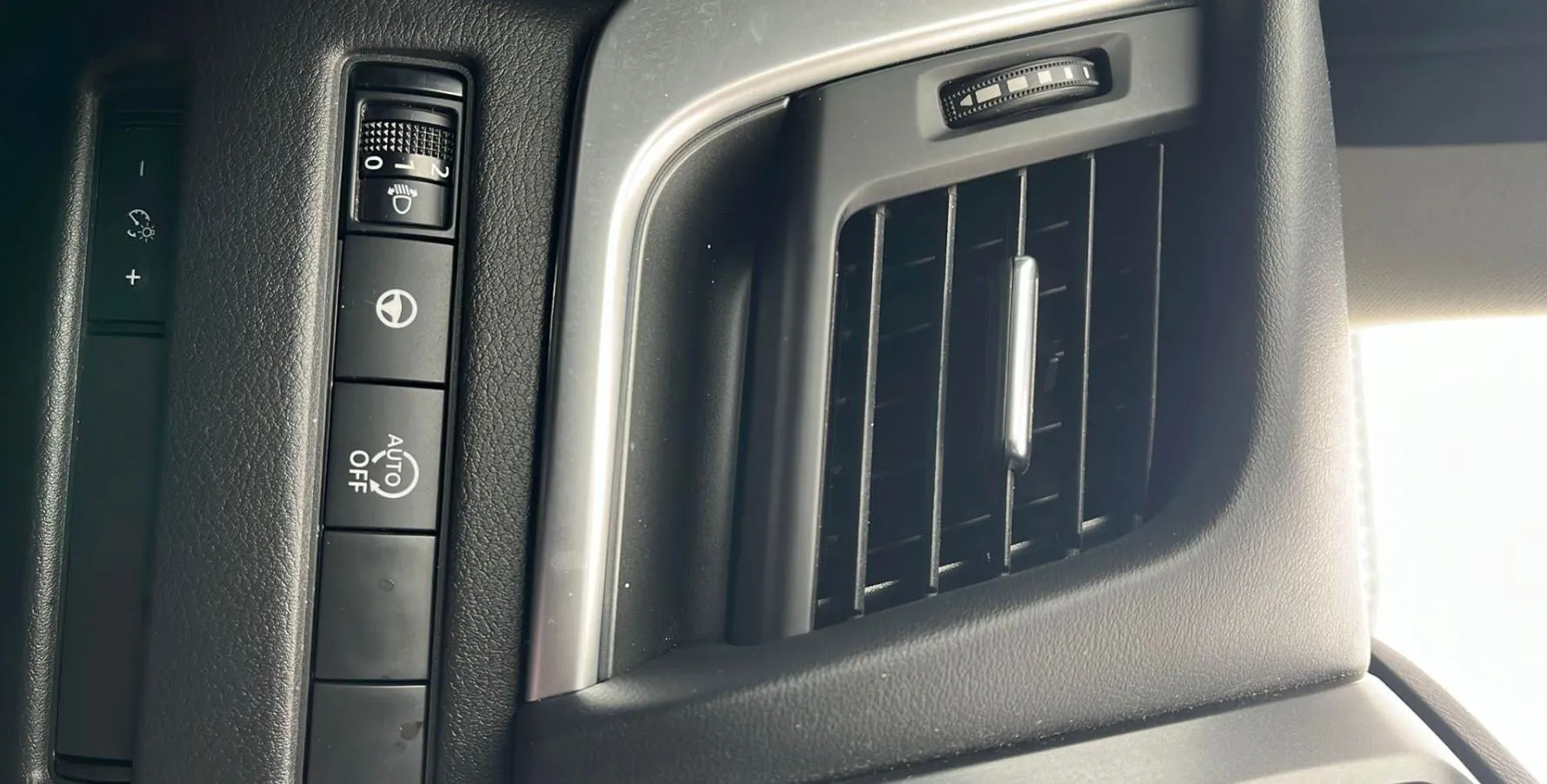 Nissan Qashqai DIG-T N-Connecta - foto 14