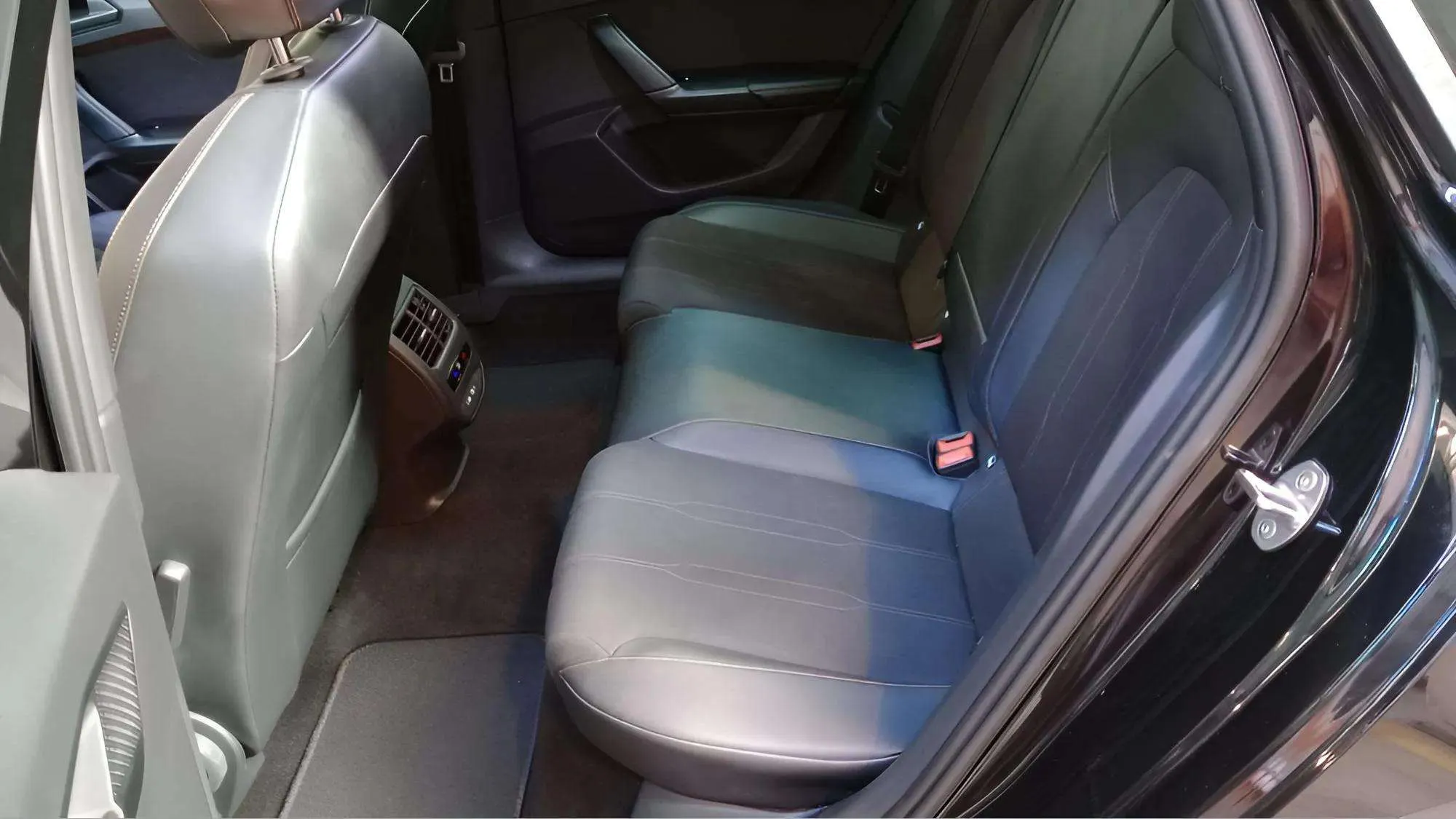 Cupra León SP 1.5 eTSI DSG - foto 12