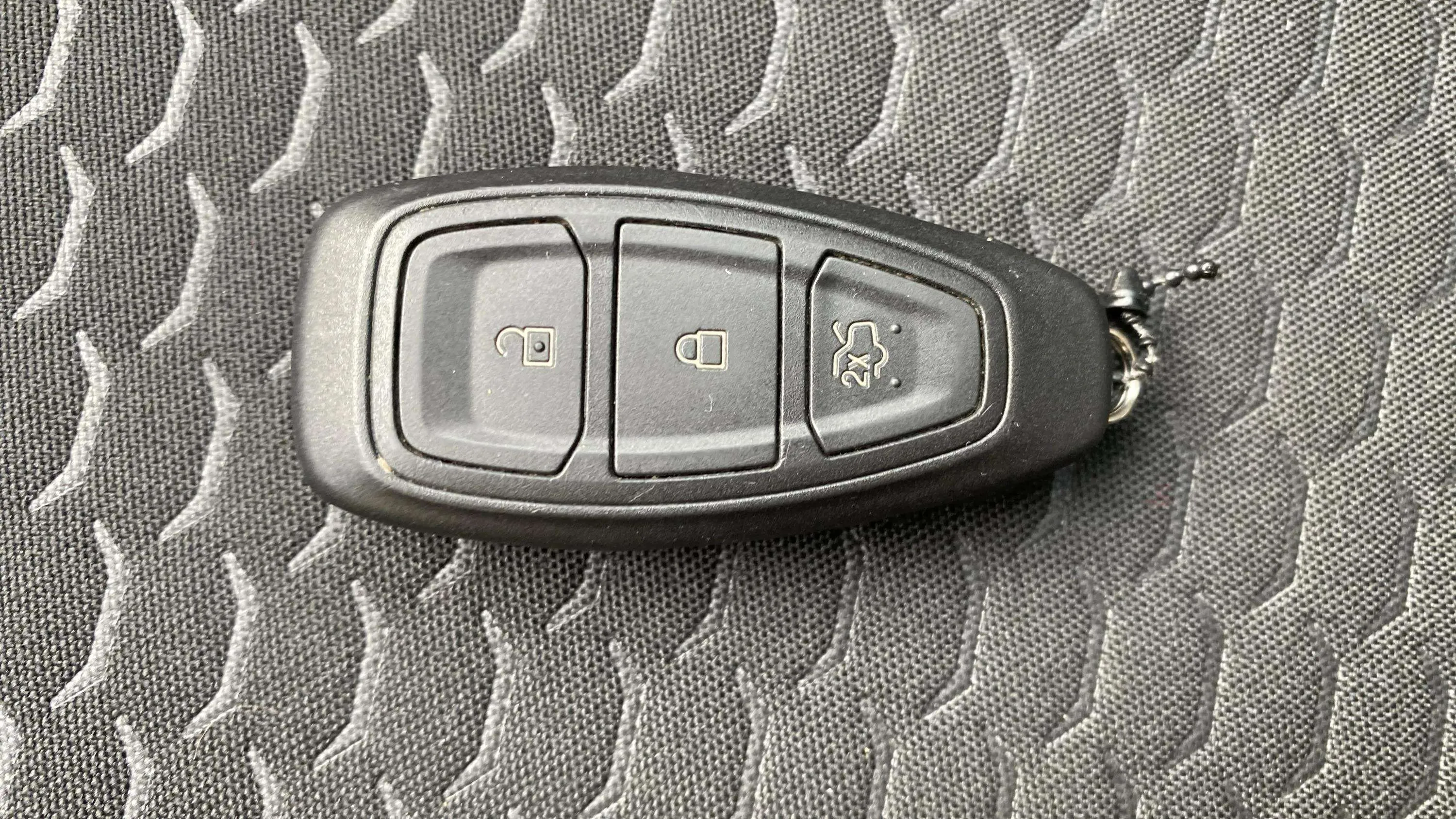 Ford Kuga ST-Line 1.5T EcoBoost - foto 34