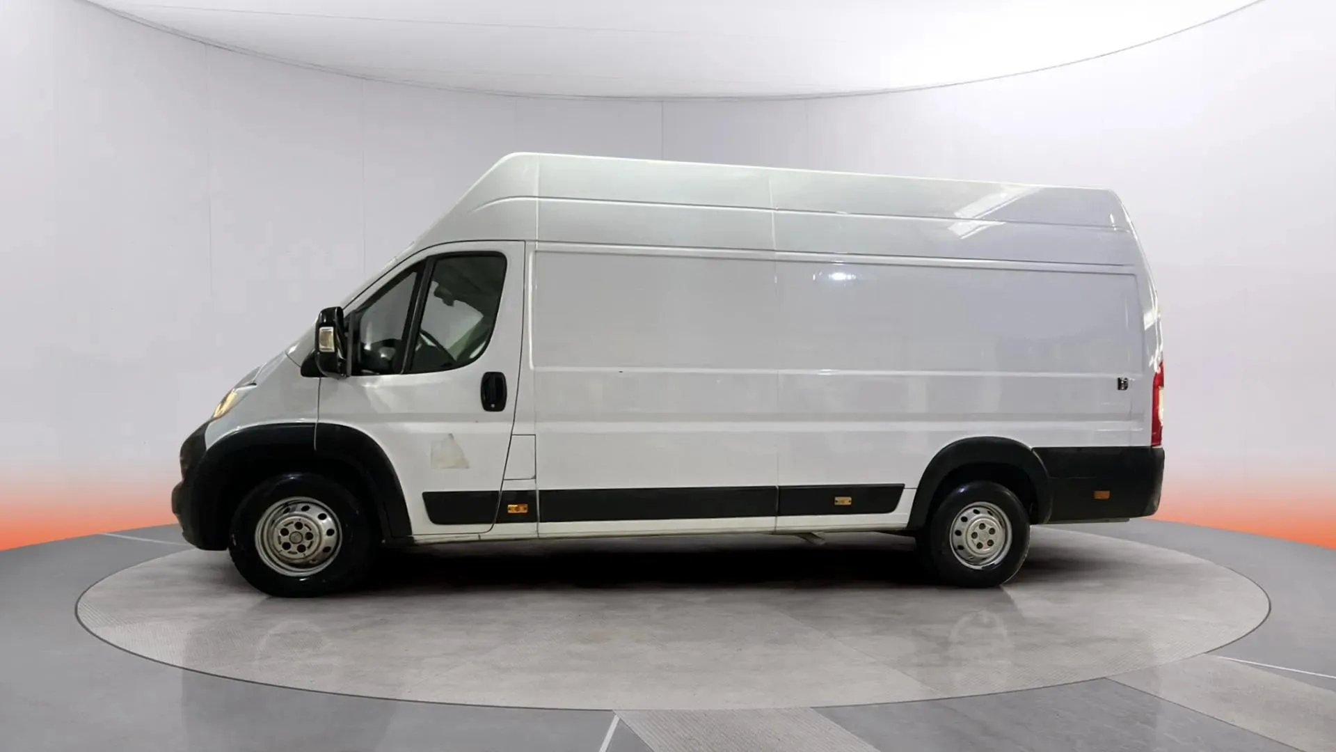 Citroën Jumper Furgón Diesel Jumper Fg. 2.2BlueHDi 35 - foto 4