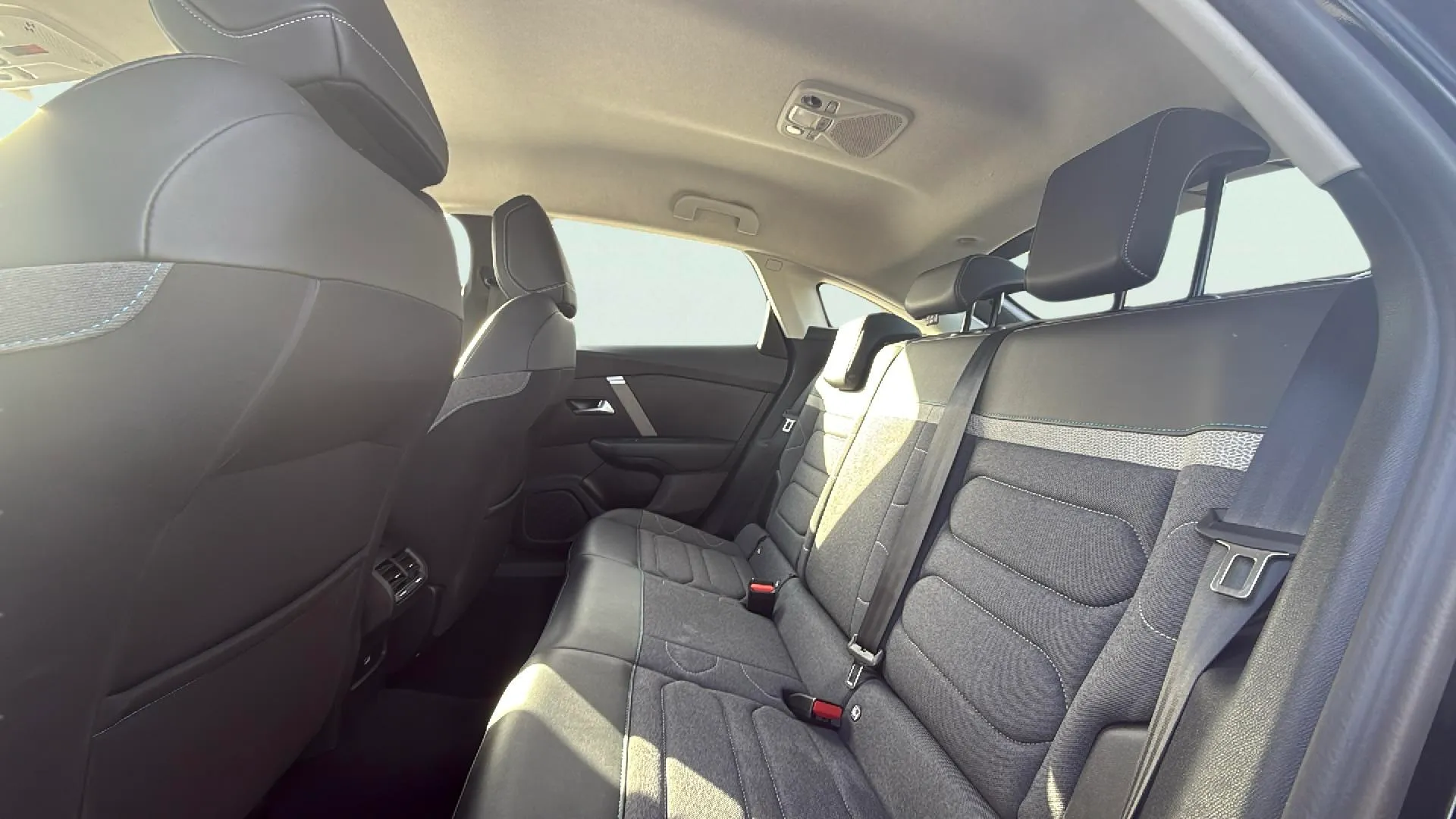 Citroën C4 PureTech 130 Feel Pack - foto 12