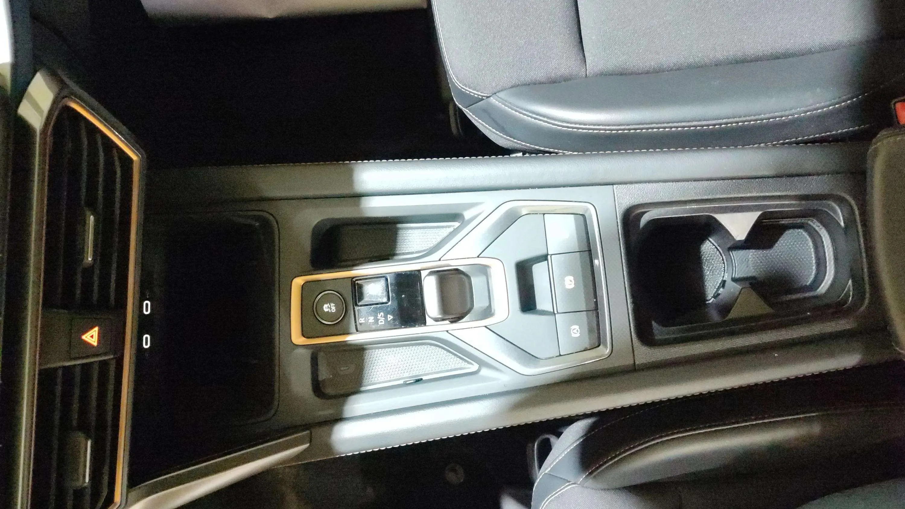 Cupra León SP 1.5 eTSI DSG - foto 23