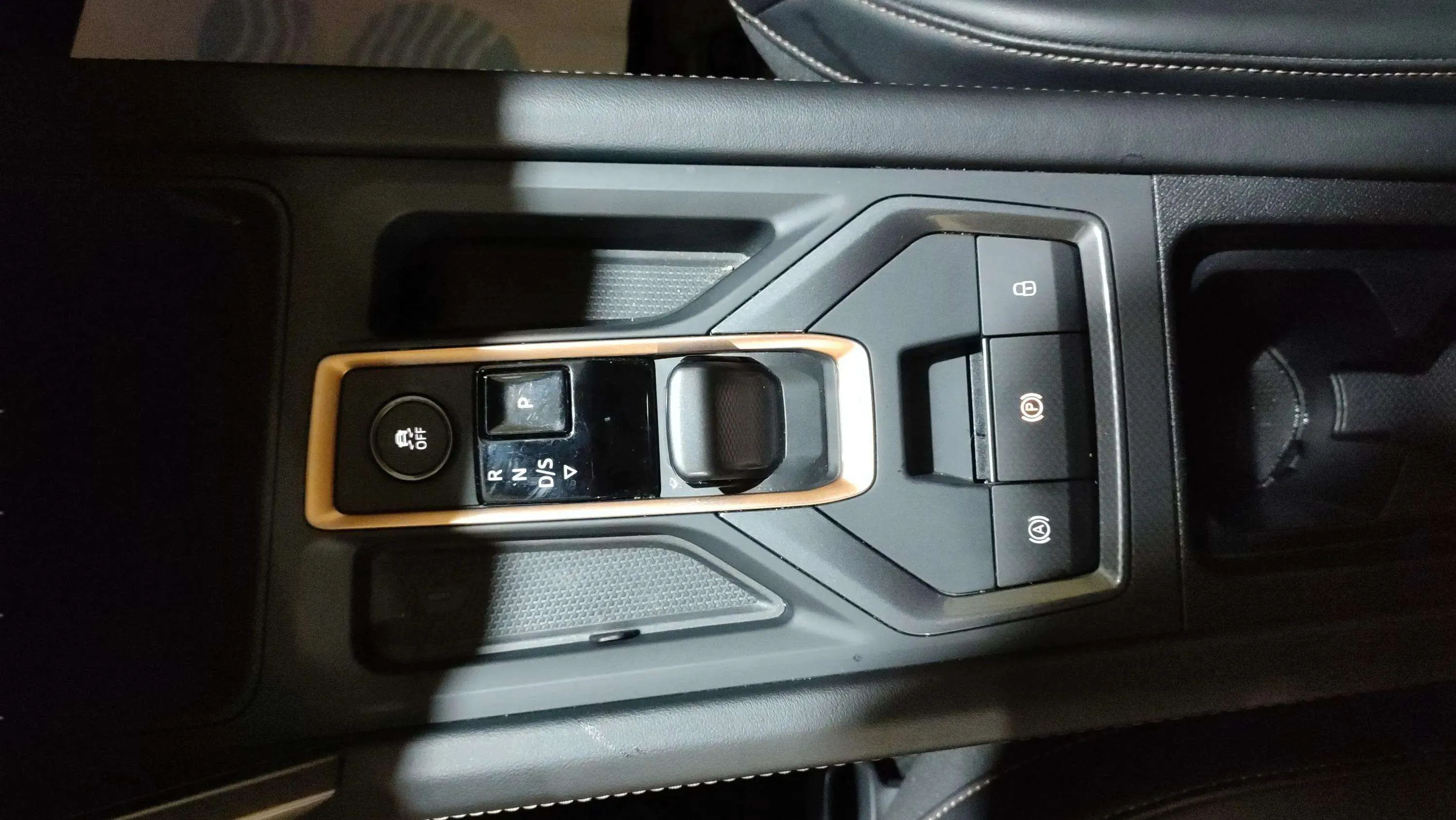 Cupra León SP 1.5 eTSI DSG - foto 21