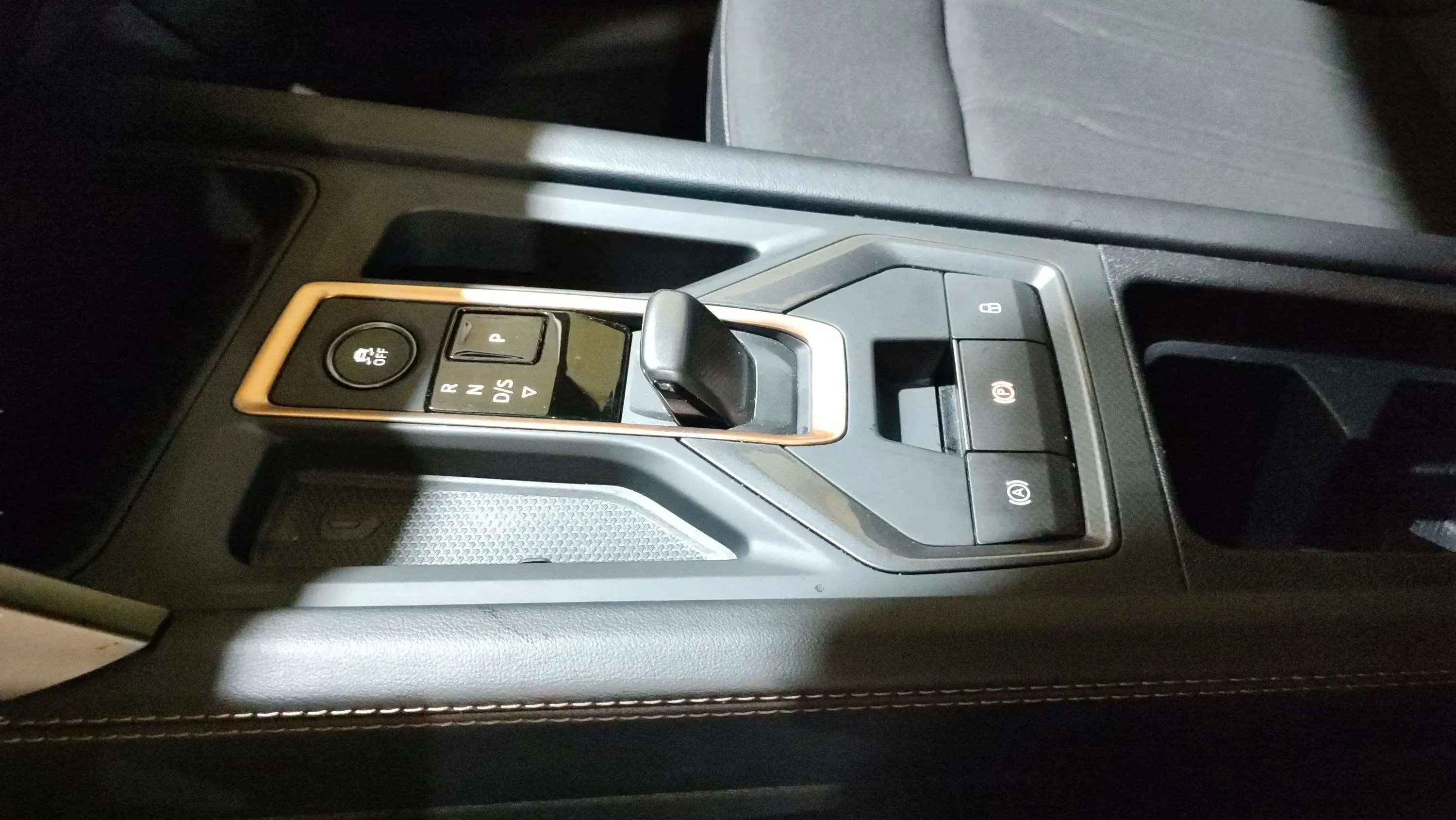 Cupra León SP 1.5 eTSI DSG - foto 22