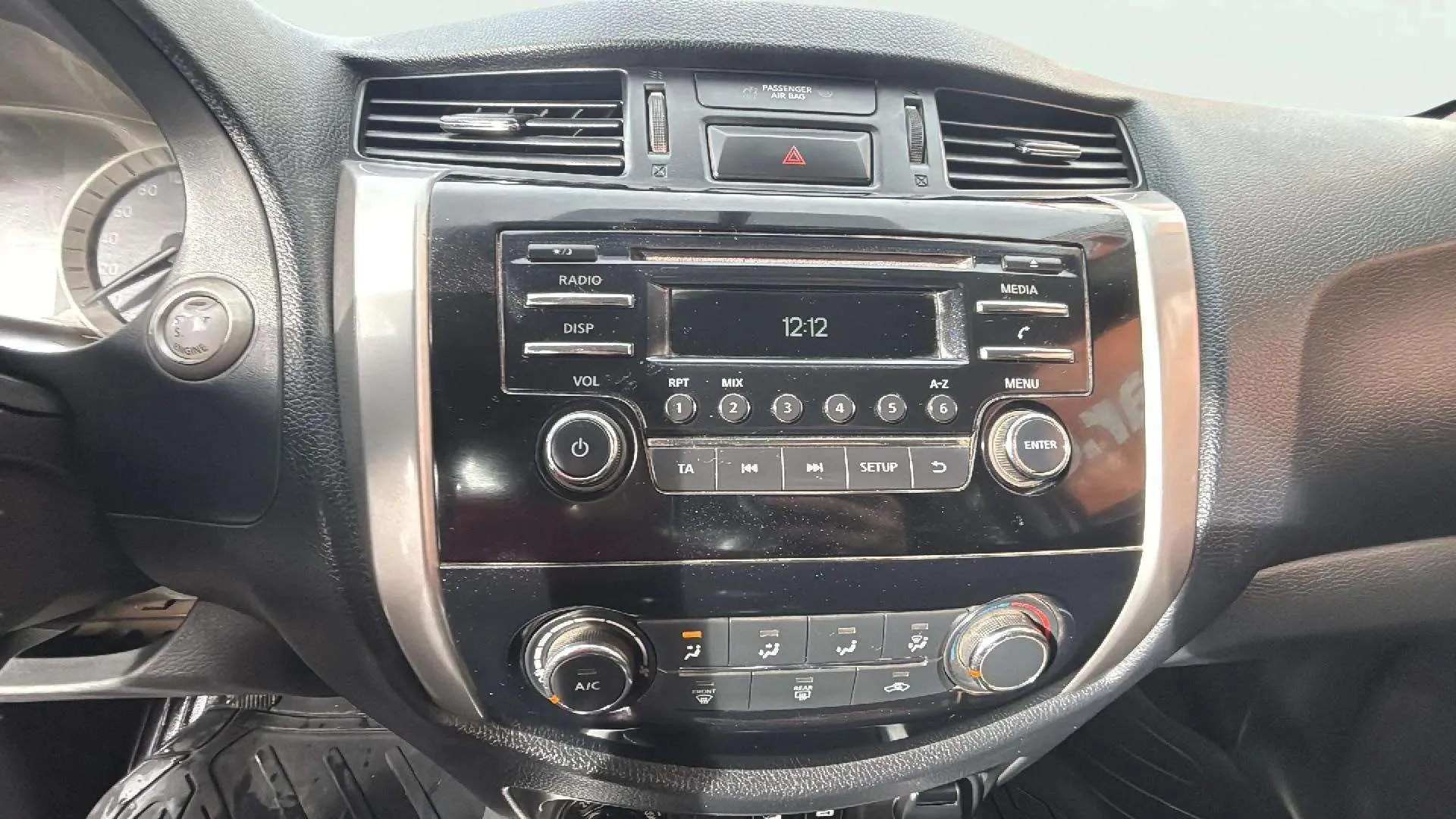 Nissan Navara - foto 11