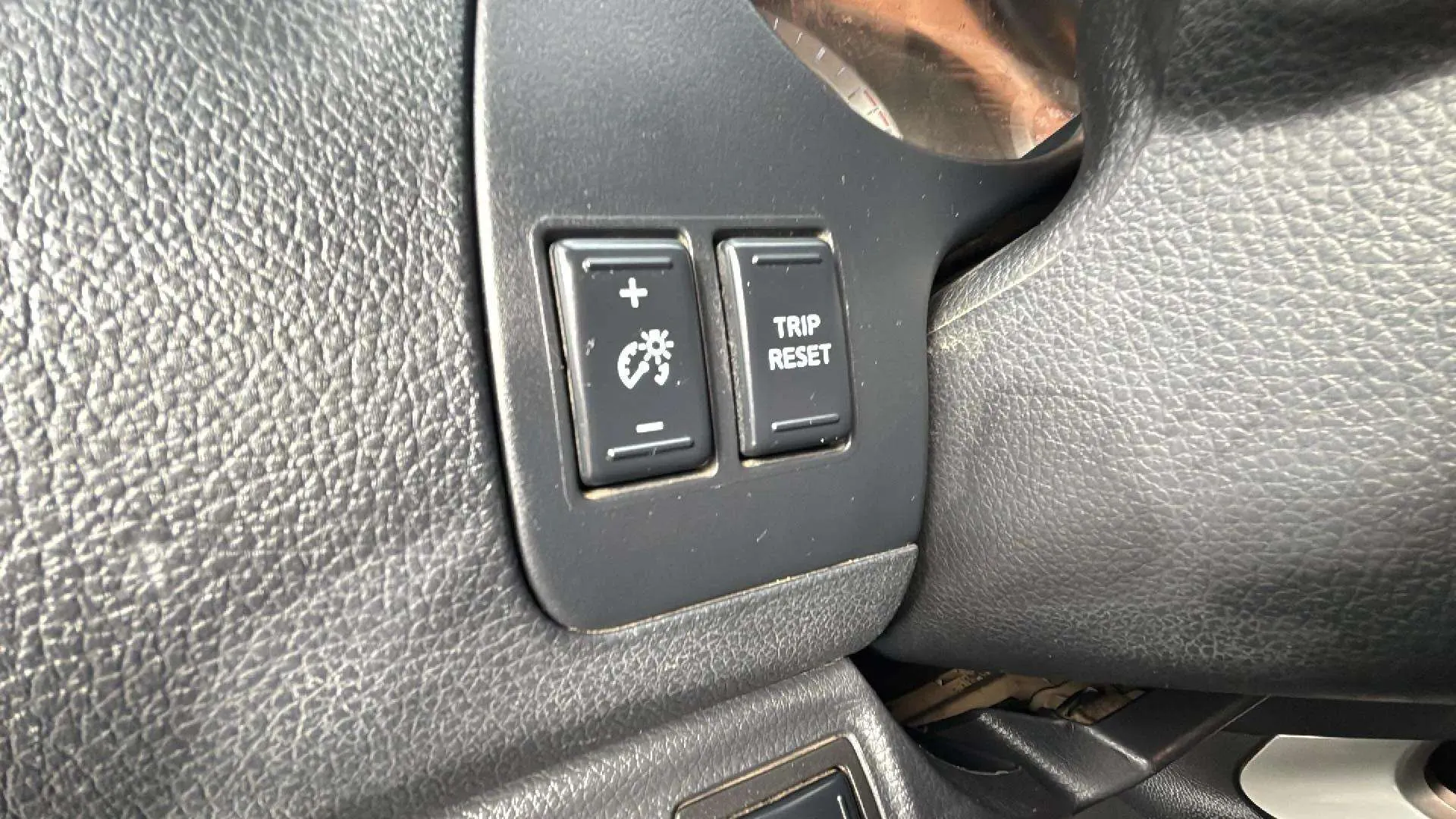 Nissan Navara - foto 19