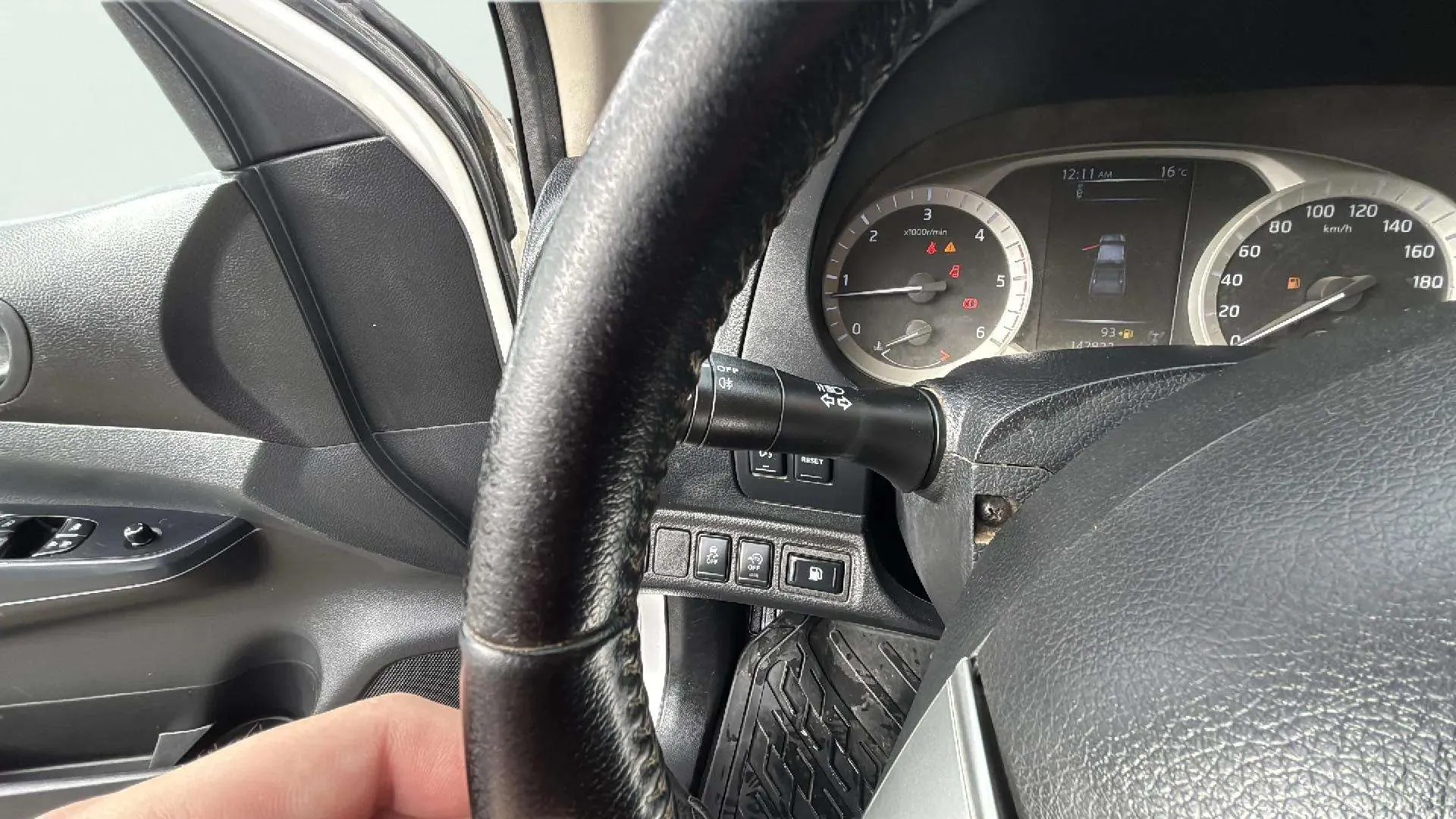 Nissan Navara - foto 27