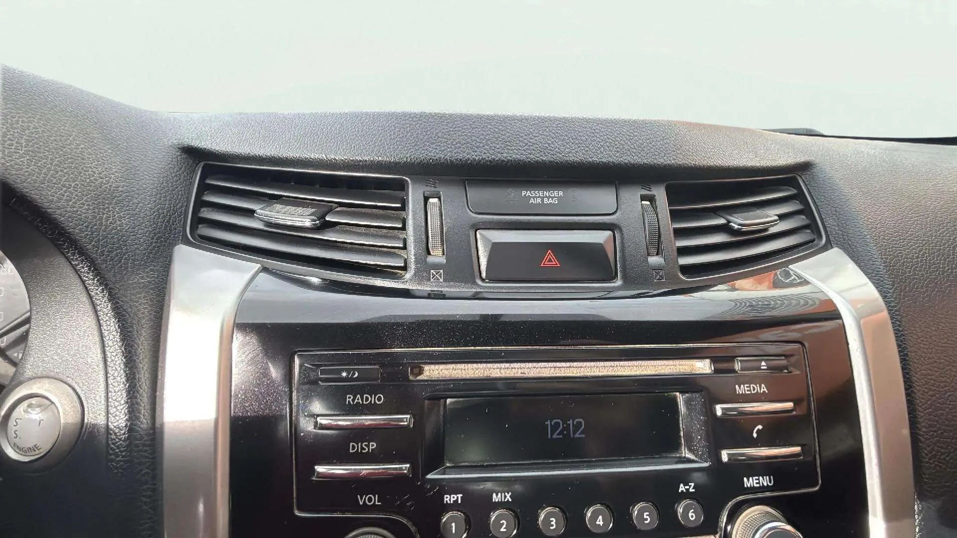 Nissan Navara - foto 12