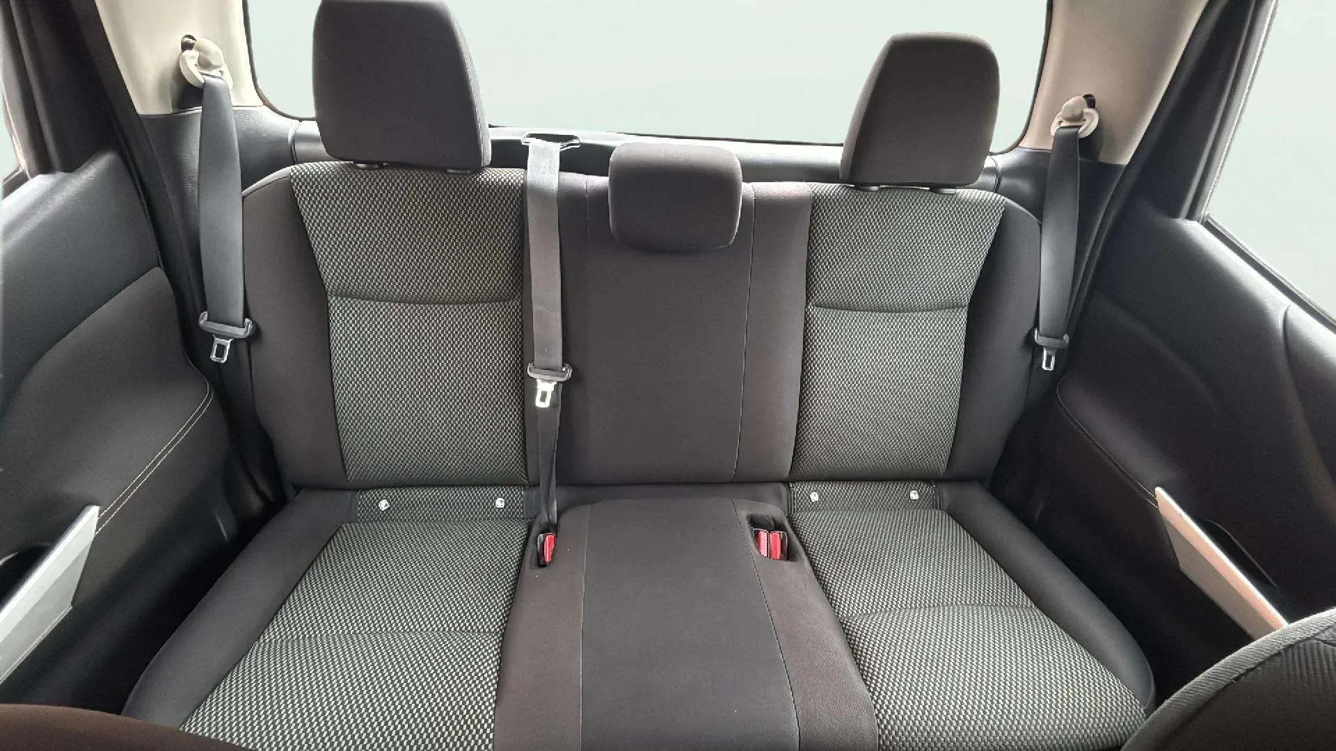 Nissan Navara - foto 23