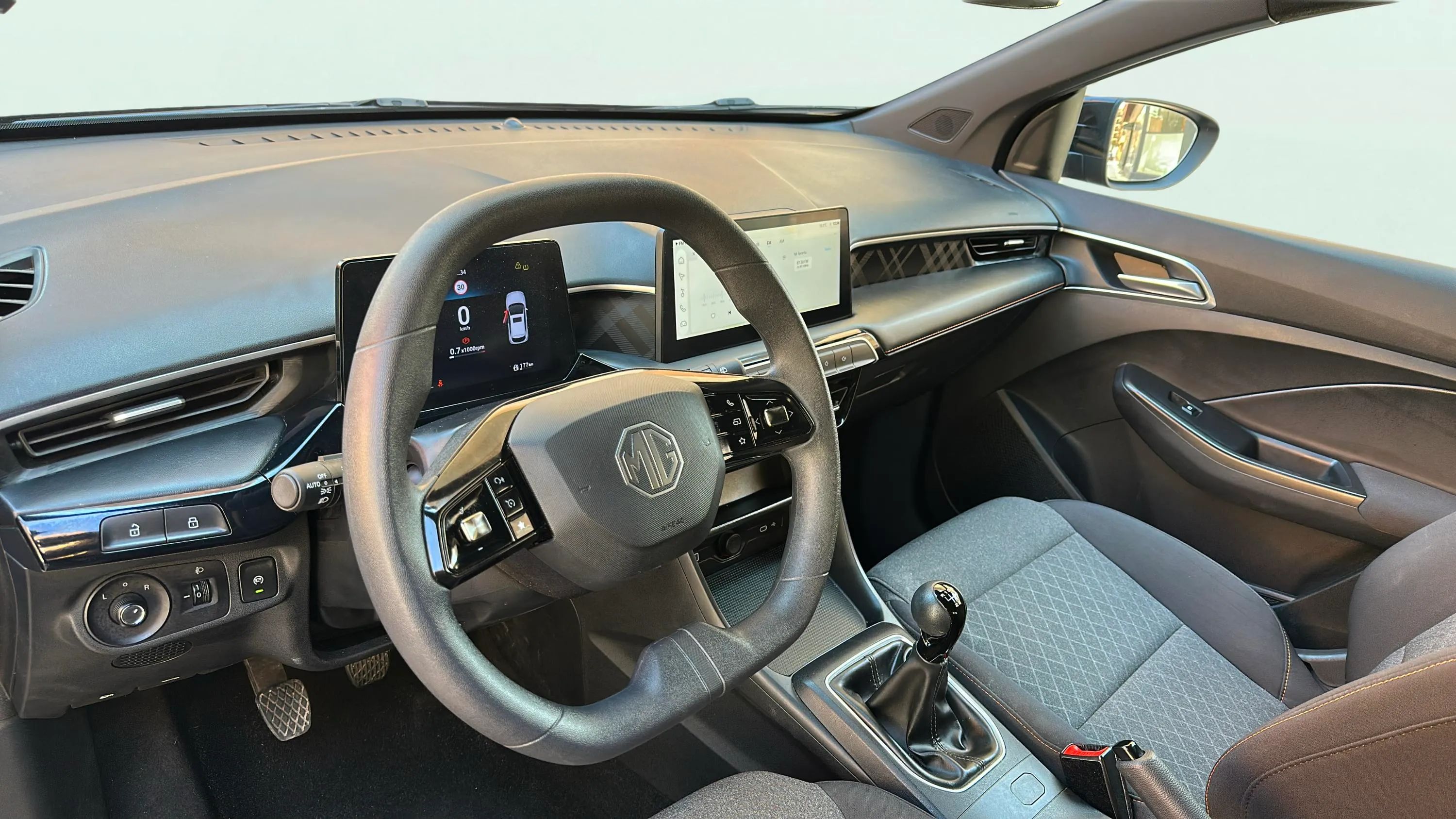 MG MG3 1.5 Standard MY25 - foto 12