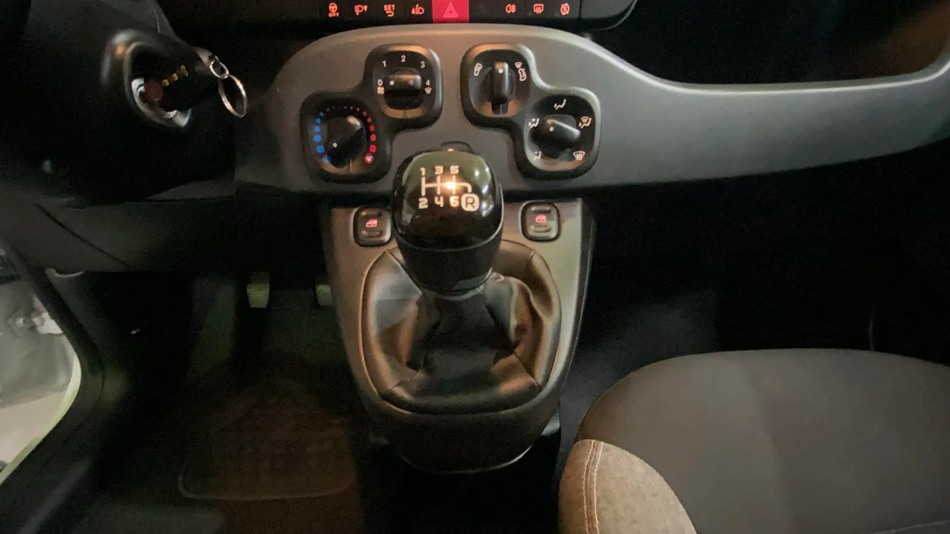 Fiat Panda Hybrid 1.0 Gse - foto 17