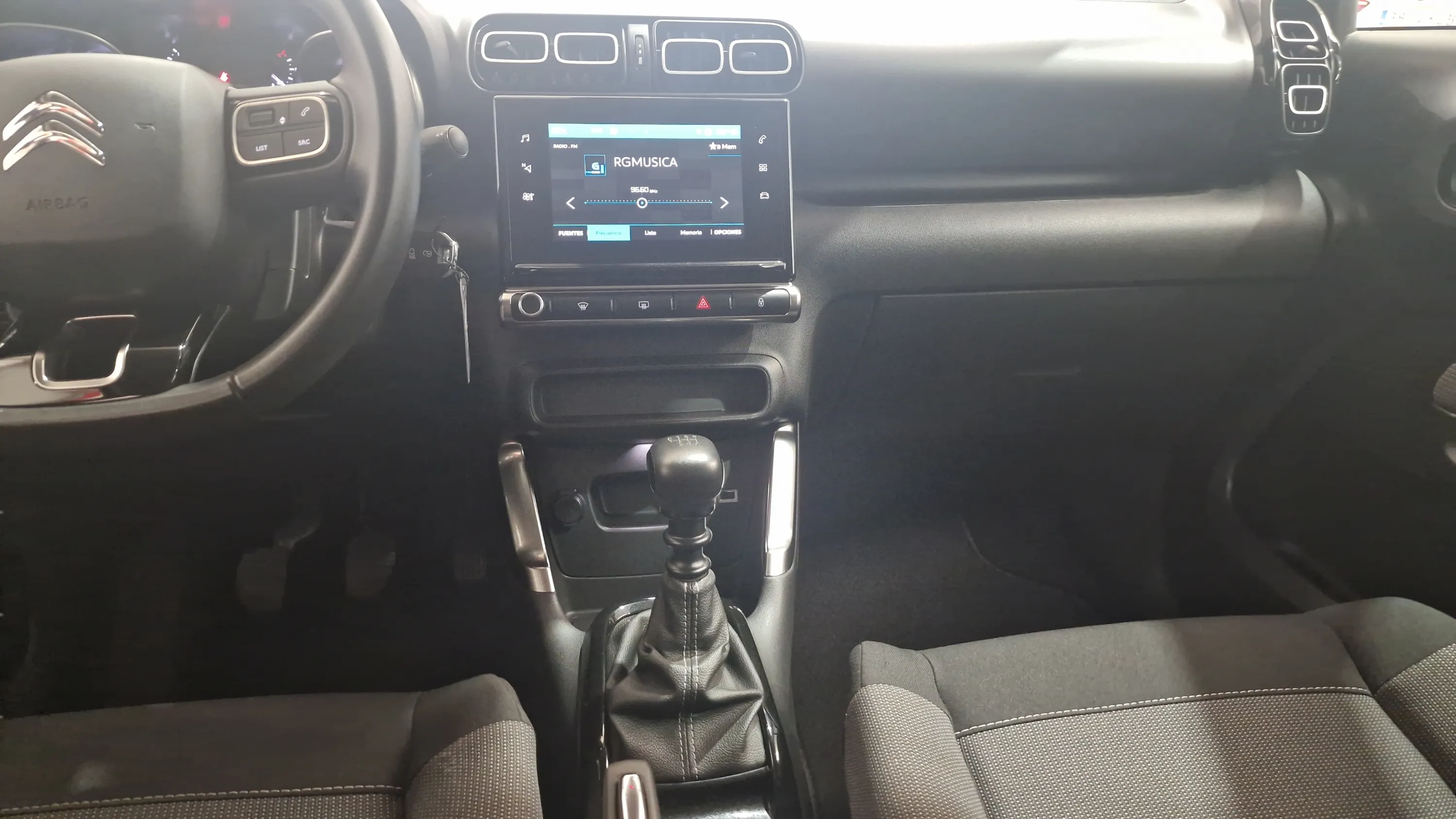 Citroën C3 Aircross PureTech Shine - foto 8