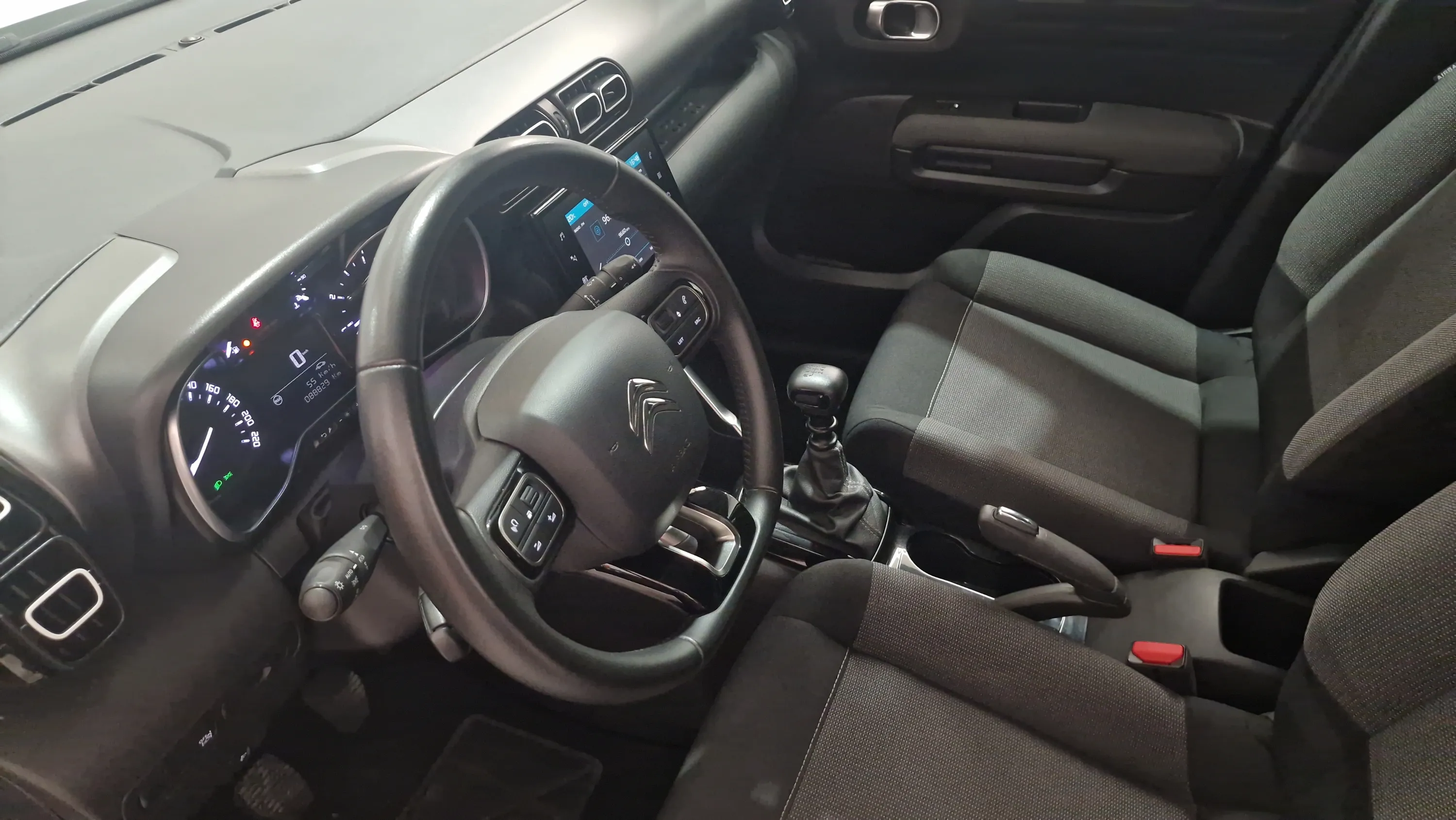 Citroën C3 Aircross PureTech Shine - foto 12