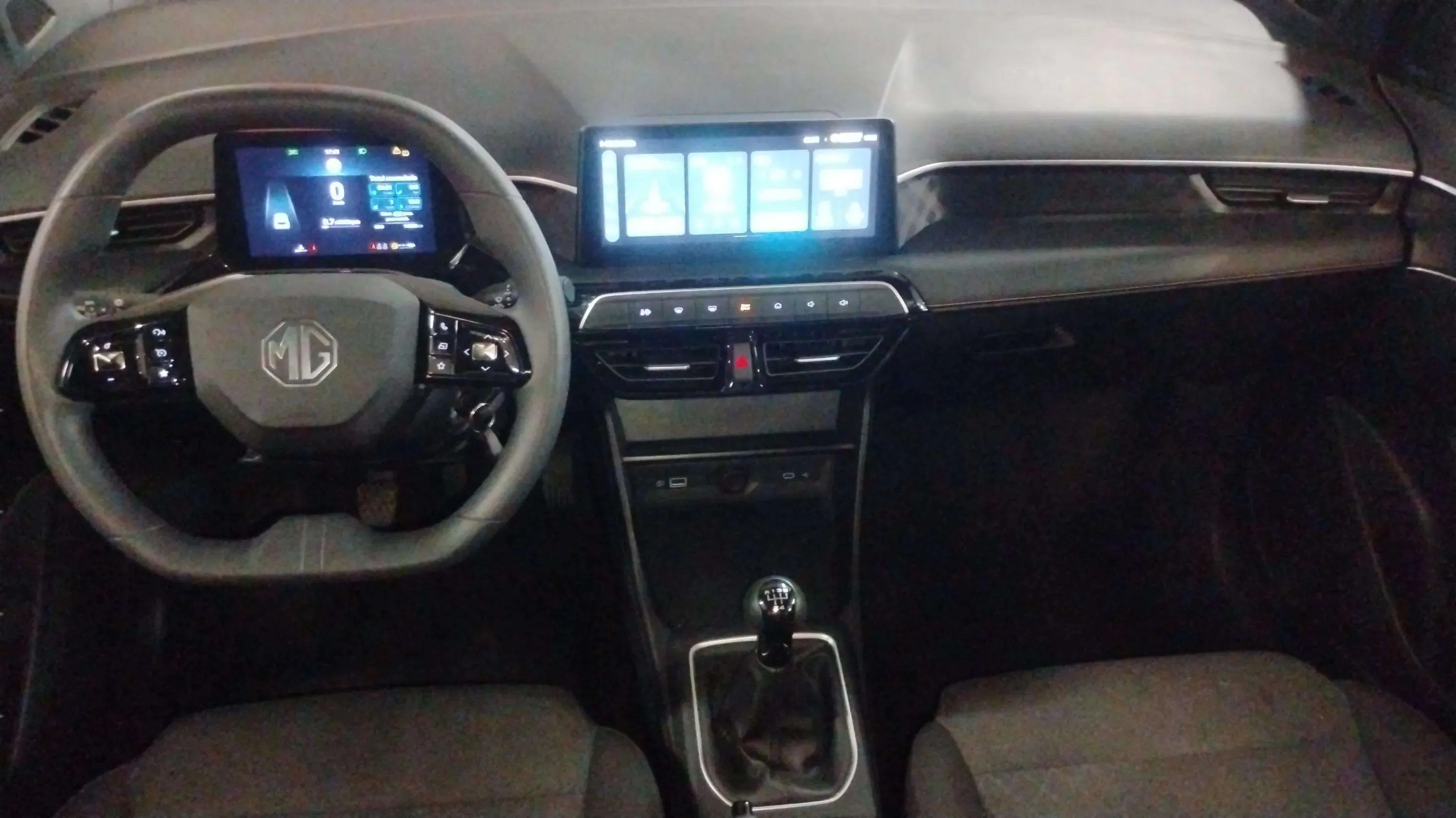 MG MG3 1.5 Standard MY25 - foto 17