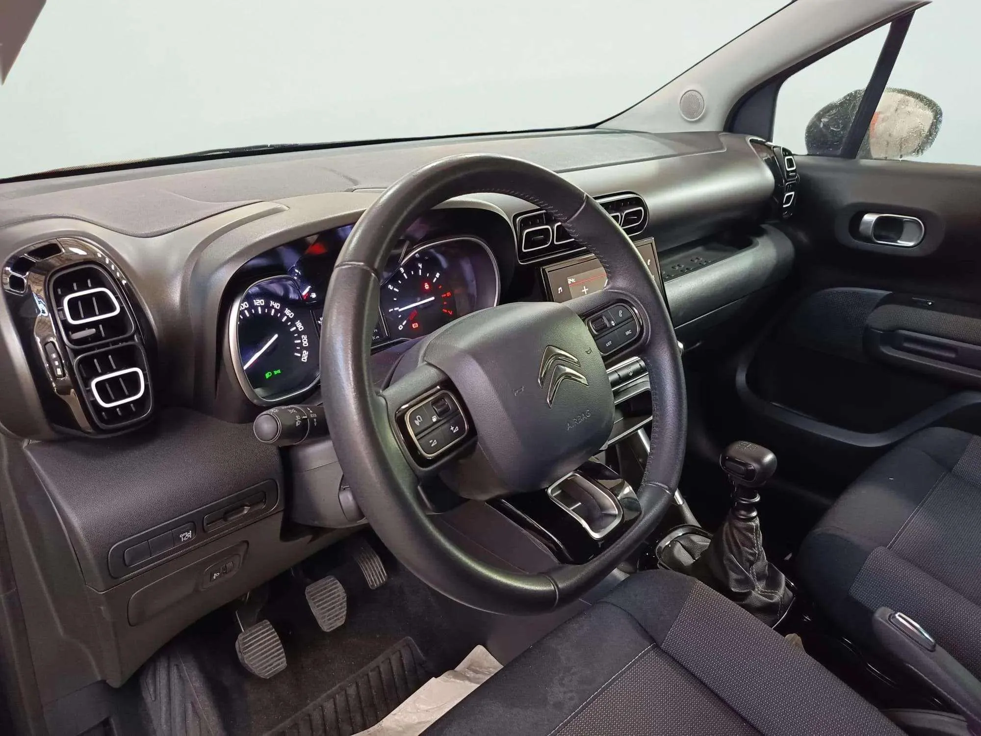 Citroën C3 Aircross PureTech Shine - foto 9