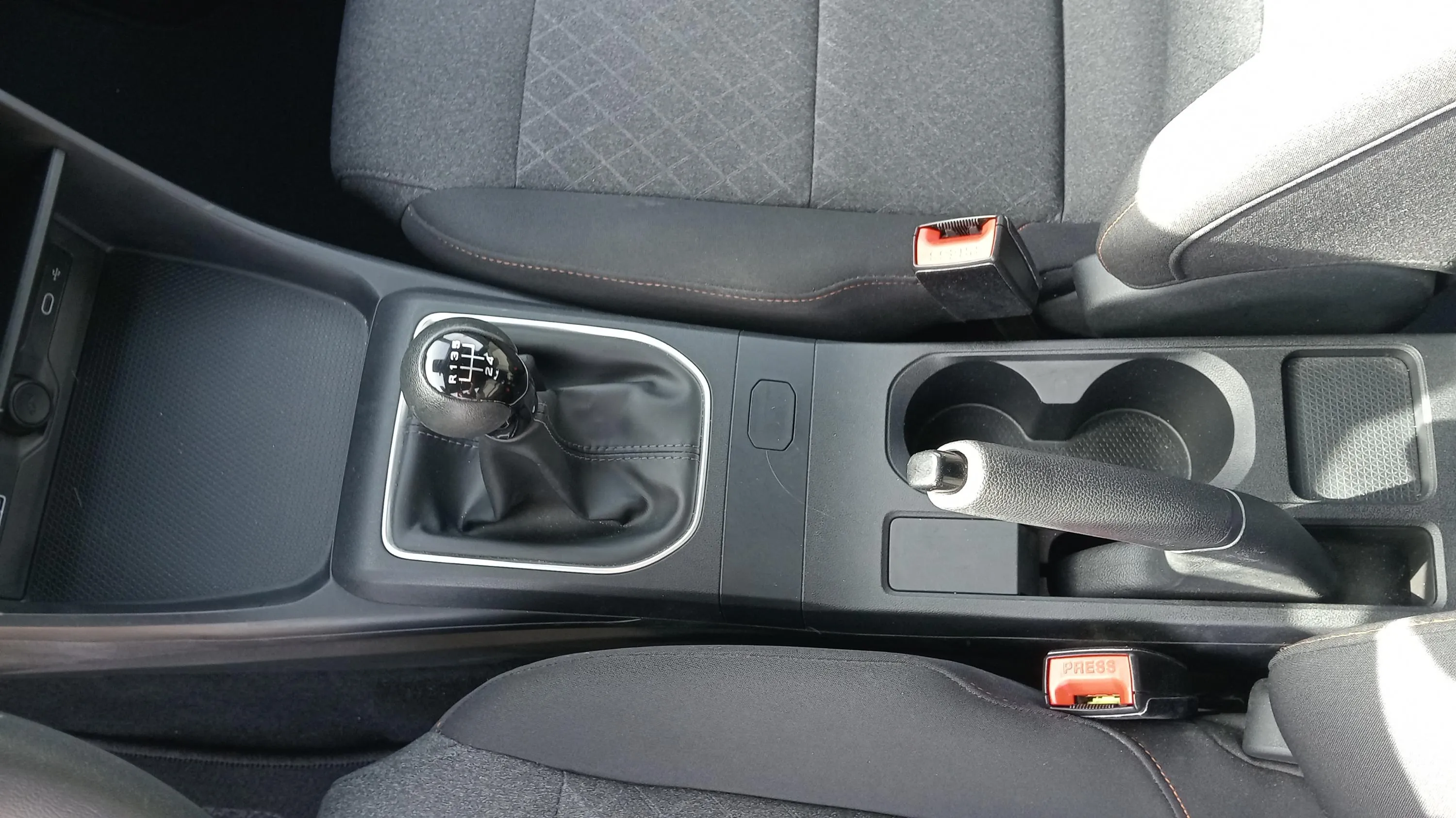 MG MG3 1.5 Standard MY25 - foto 22