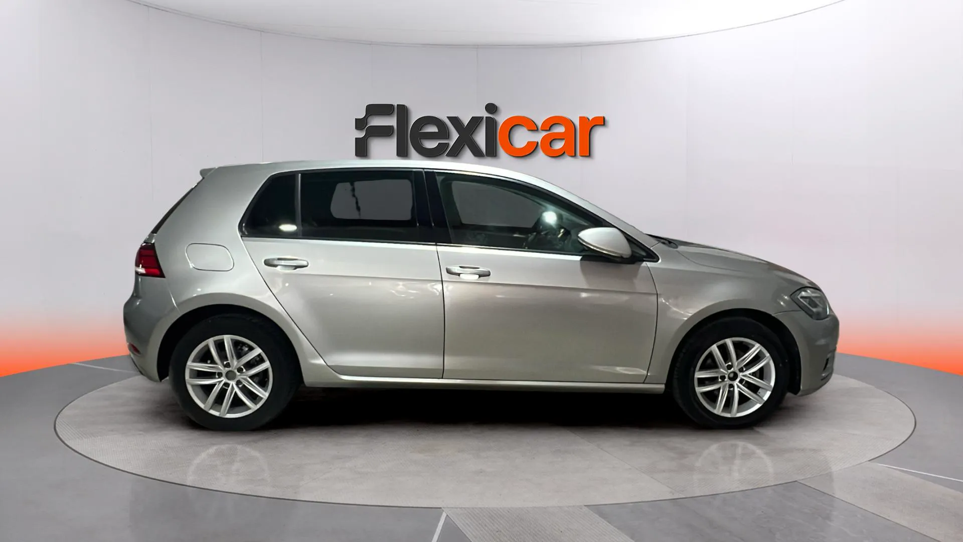 Volkswagen Golf Advance 1.0 TSI DSG - foto 8